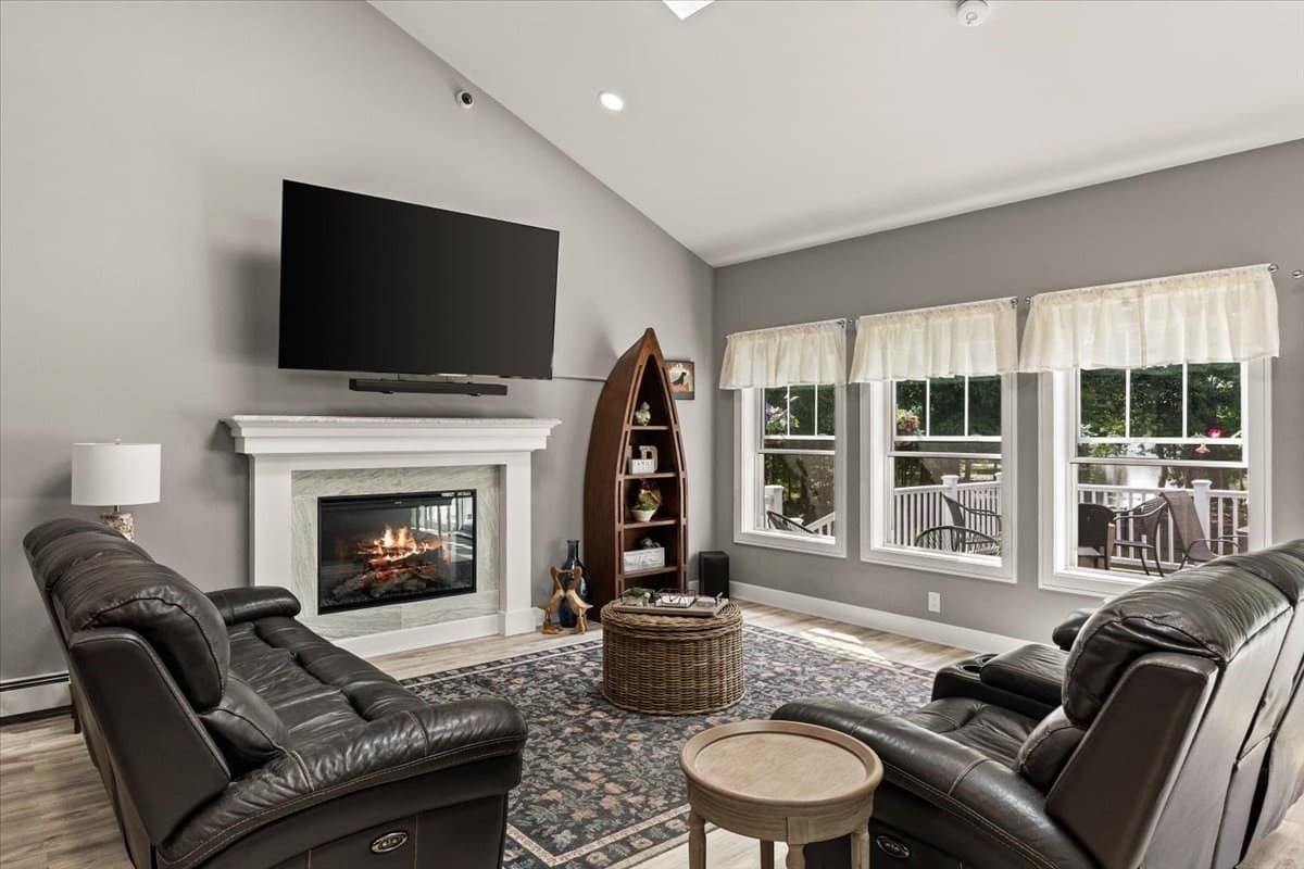 Single Family Residence at 252 Scadding St, Taunton MA 02780, Taunton, photo 15 of 41