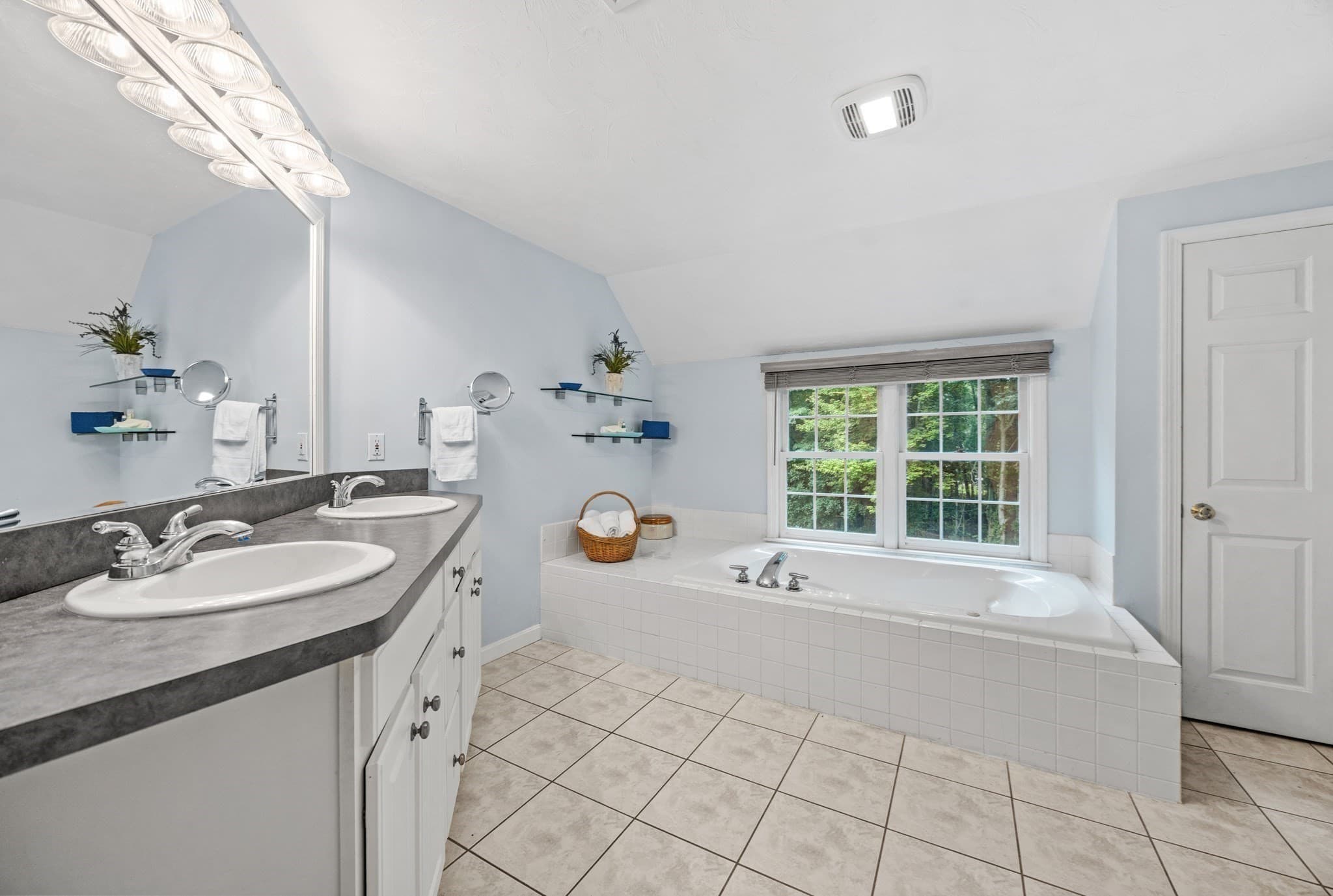 Single Family Residence at 37 Herring Brook Ln, Pembroke MA 02359, Pembroke, photo 19 of 42