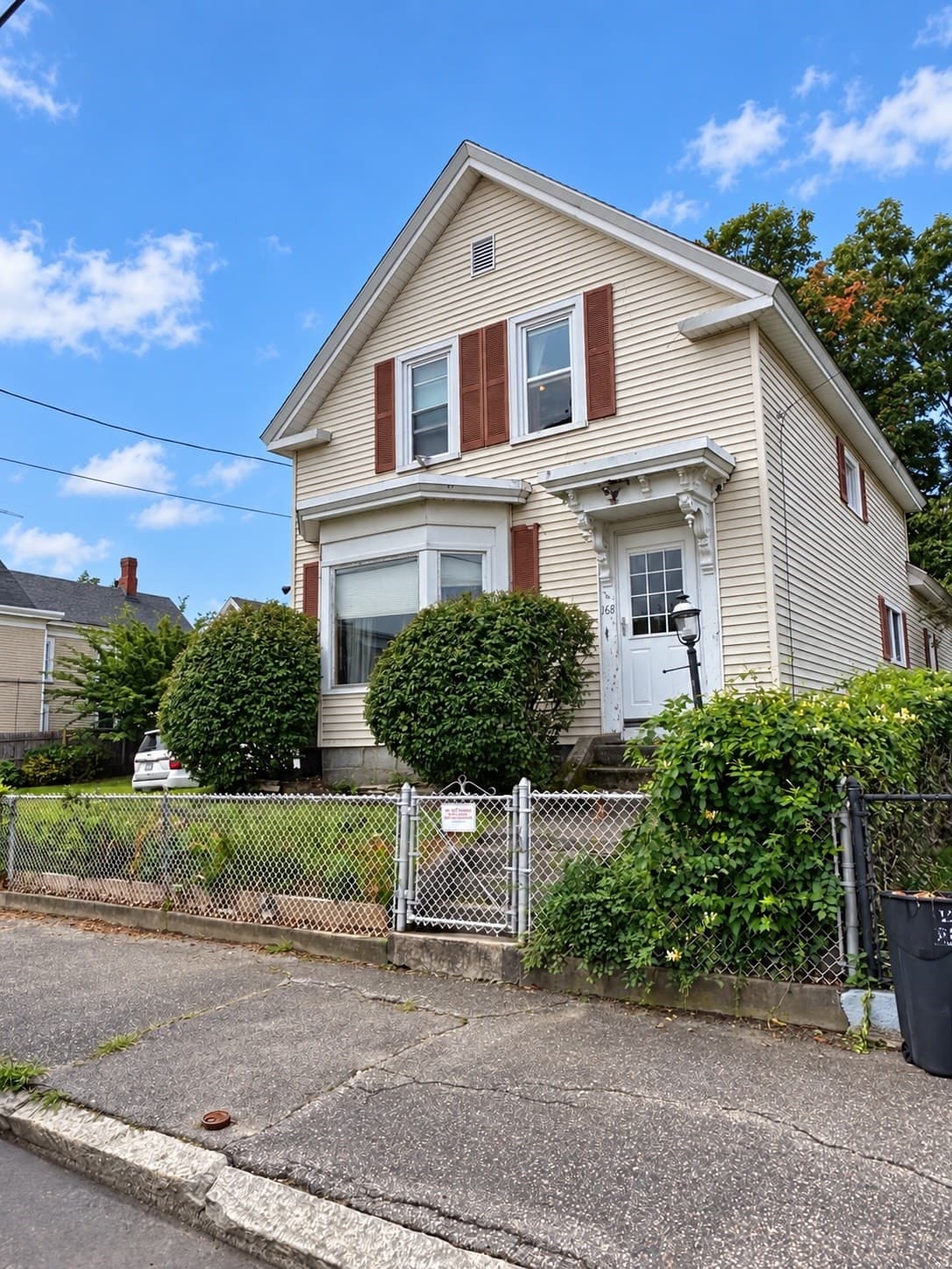 168 Howard St, Lawrence MA 01841