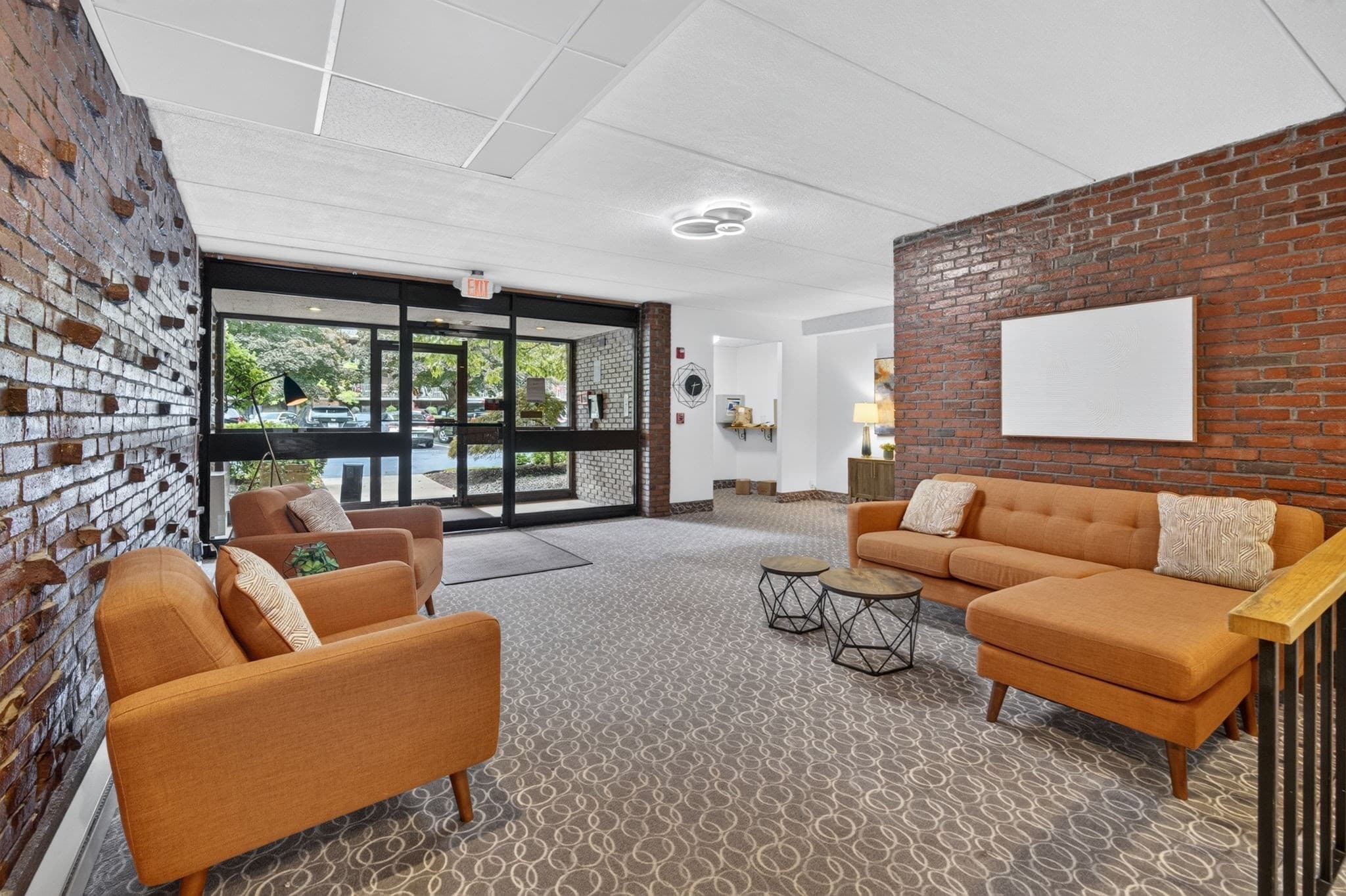 Condominium at 146 Marble St # 402, Stoneham MA 02180, Stoneham, photo 2 of 22