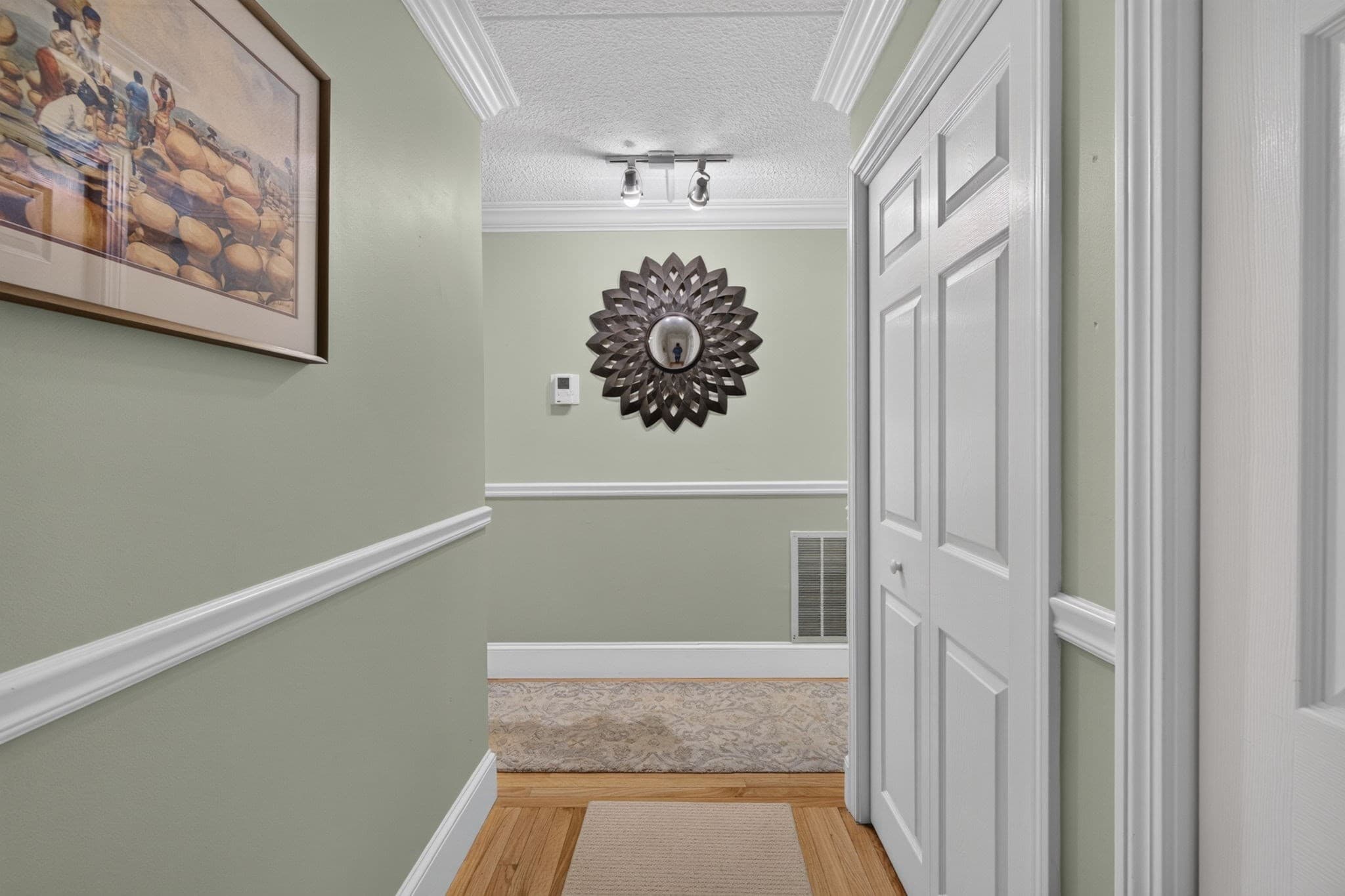 Condominium at 146 Marble St # 402, Stoneham MA 02180, Stoneham, photo 4 of 22