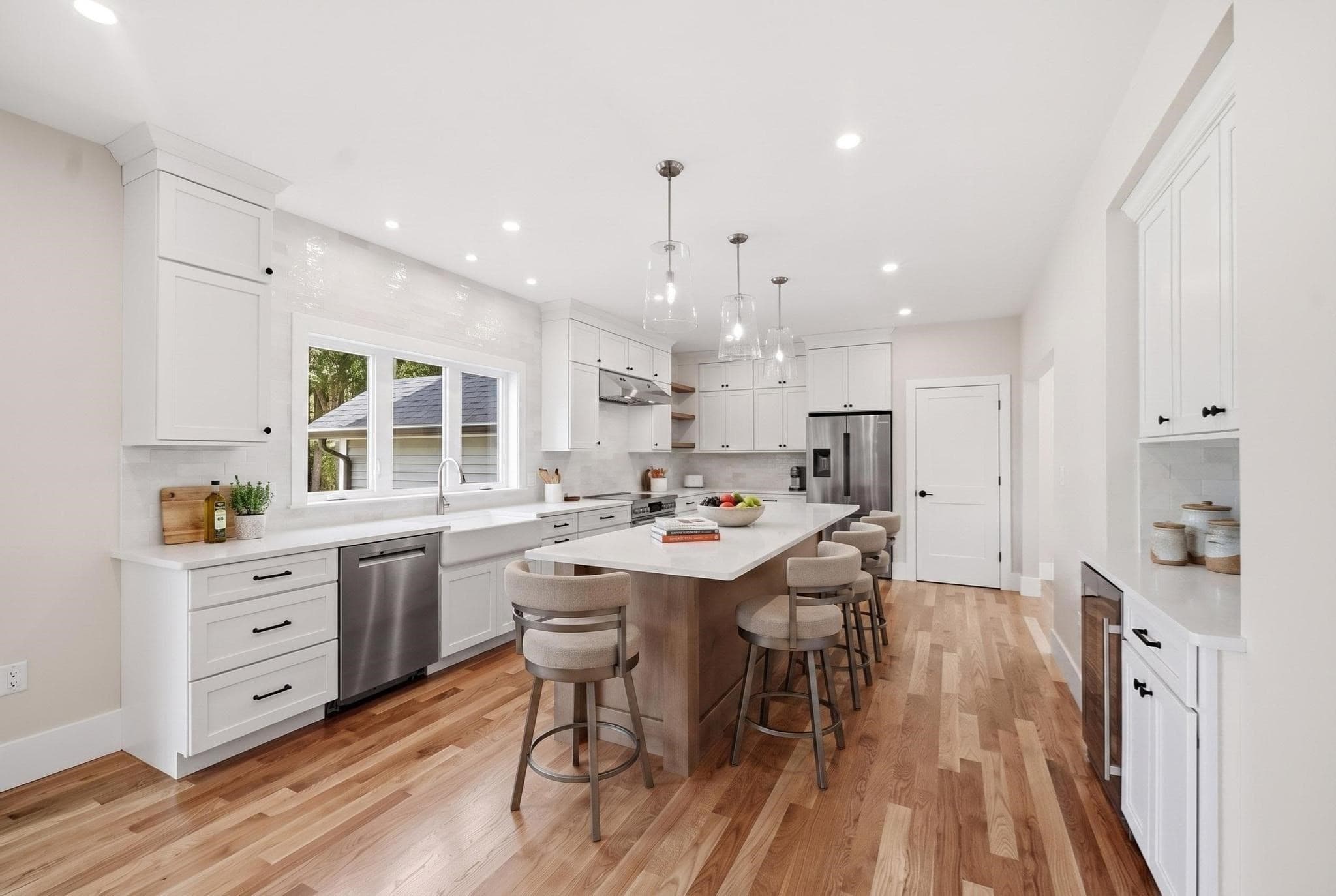 Single Family Residence at 283 Pleasant Street, Tewksbury MA 01876, Tewksbury, photo 14 of 36