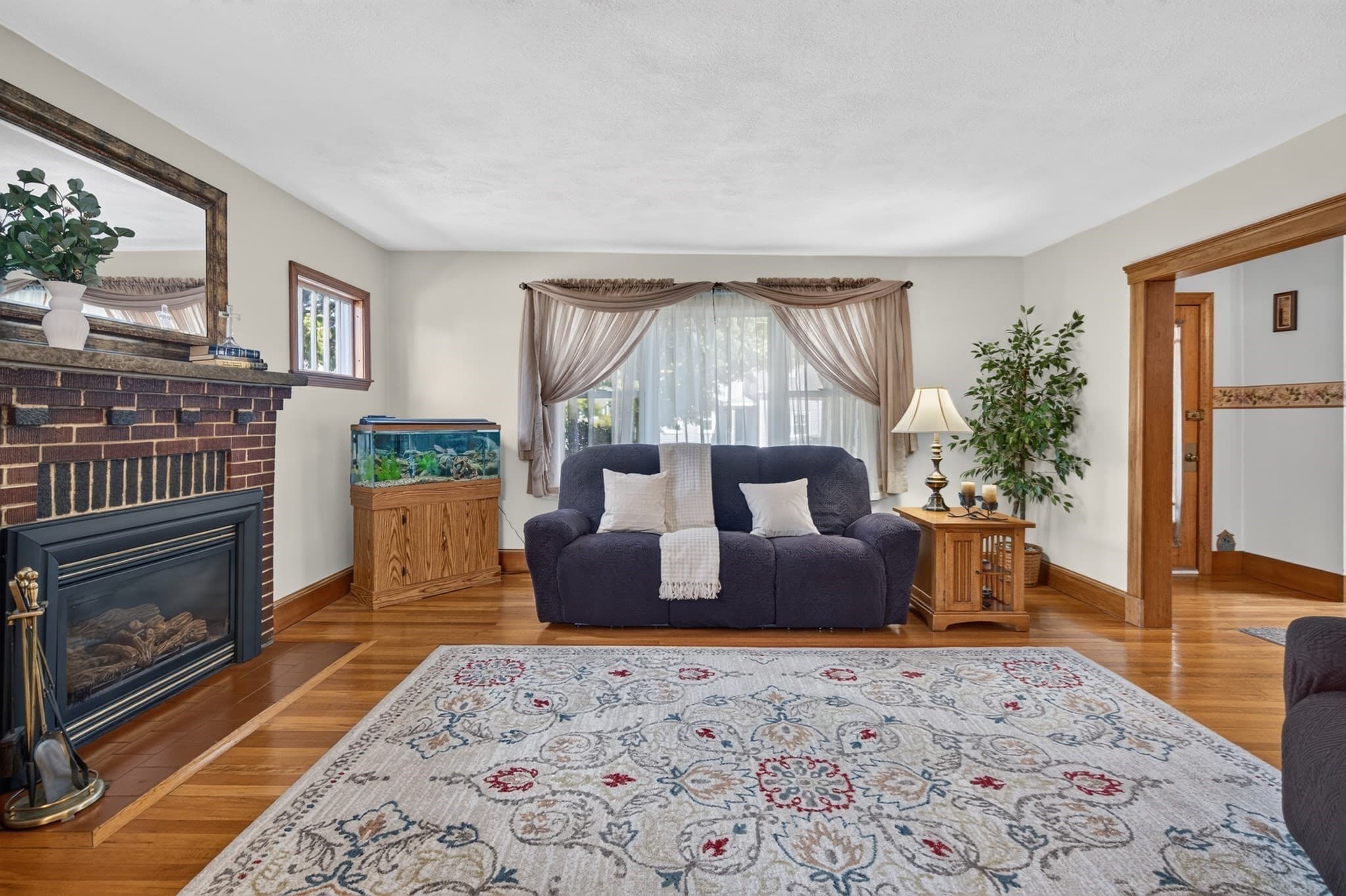 Single Family Residence at 19 Wilson Rd, Stoneham MA 02180, Stoneham, photo 6 of 22
