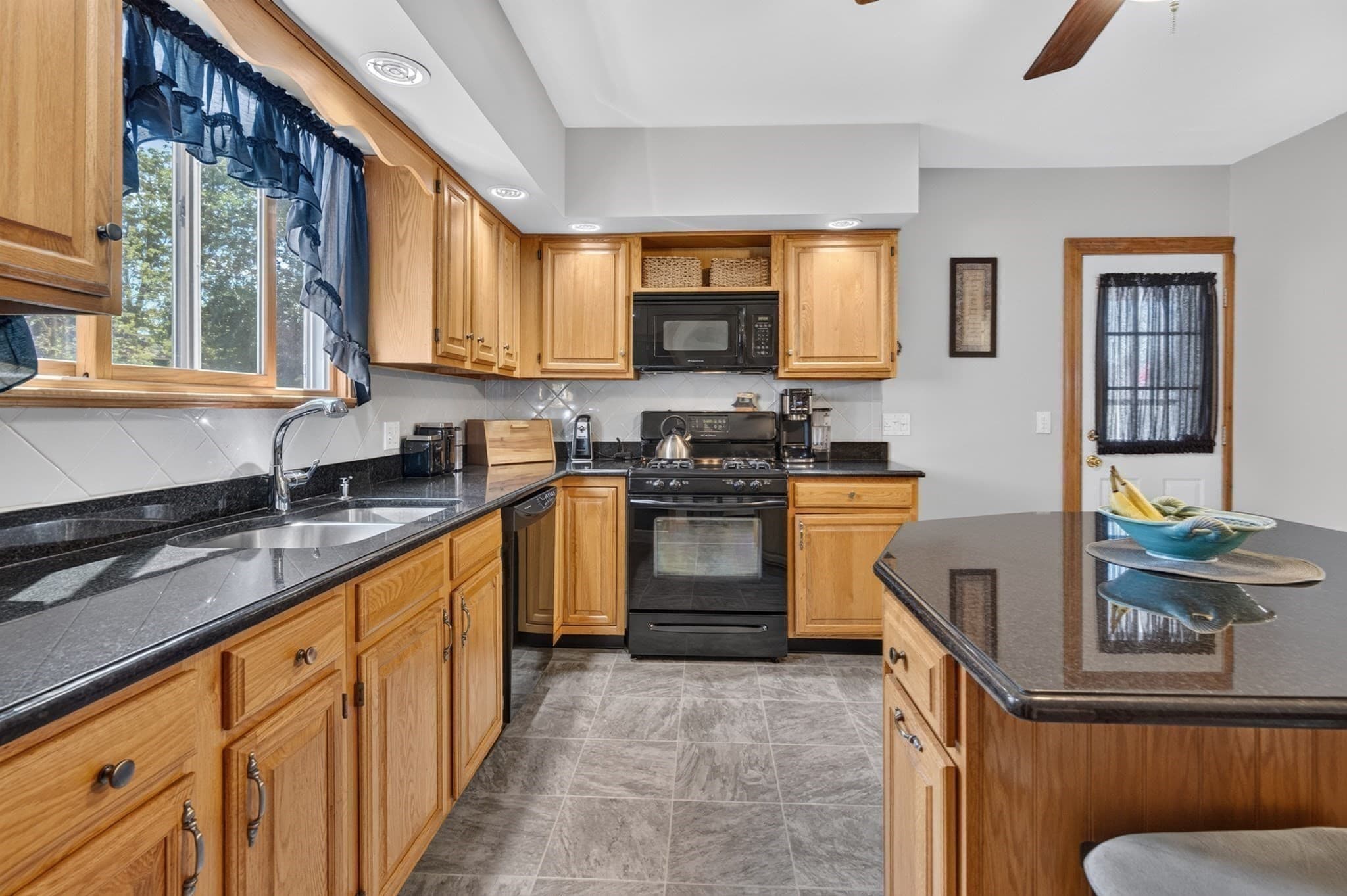 Single Family Residence at 19 Wilson Rd, Stoneham MA 02180, Stoneham, photo 9 of 22