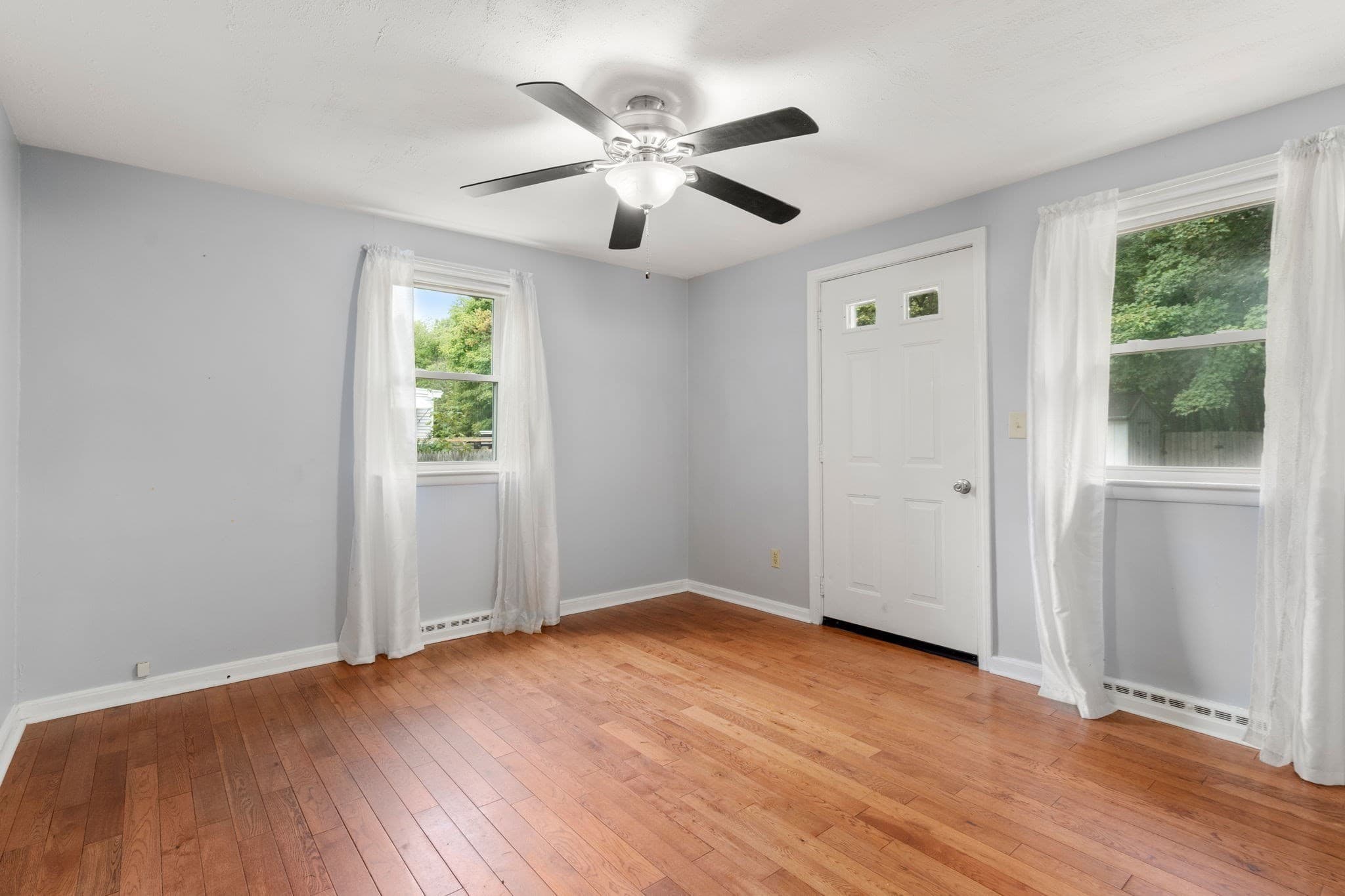 Single Family Residence at 11 Munroe Dr, Plainville MA 02762, Plainville, photo 11 of 37