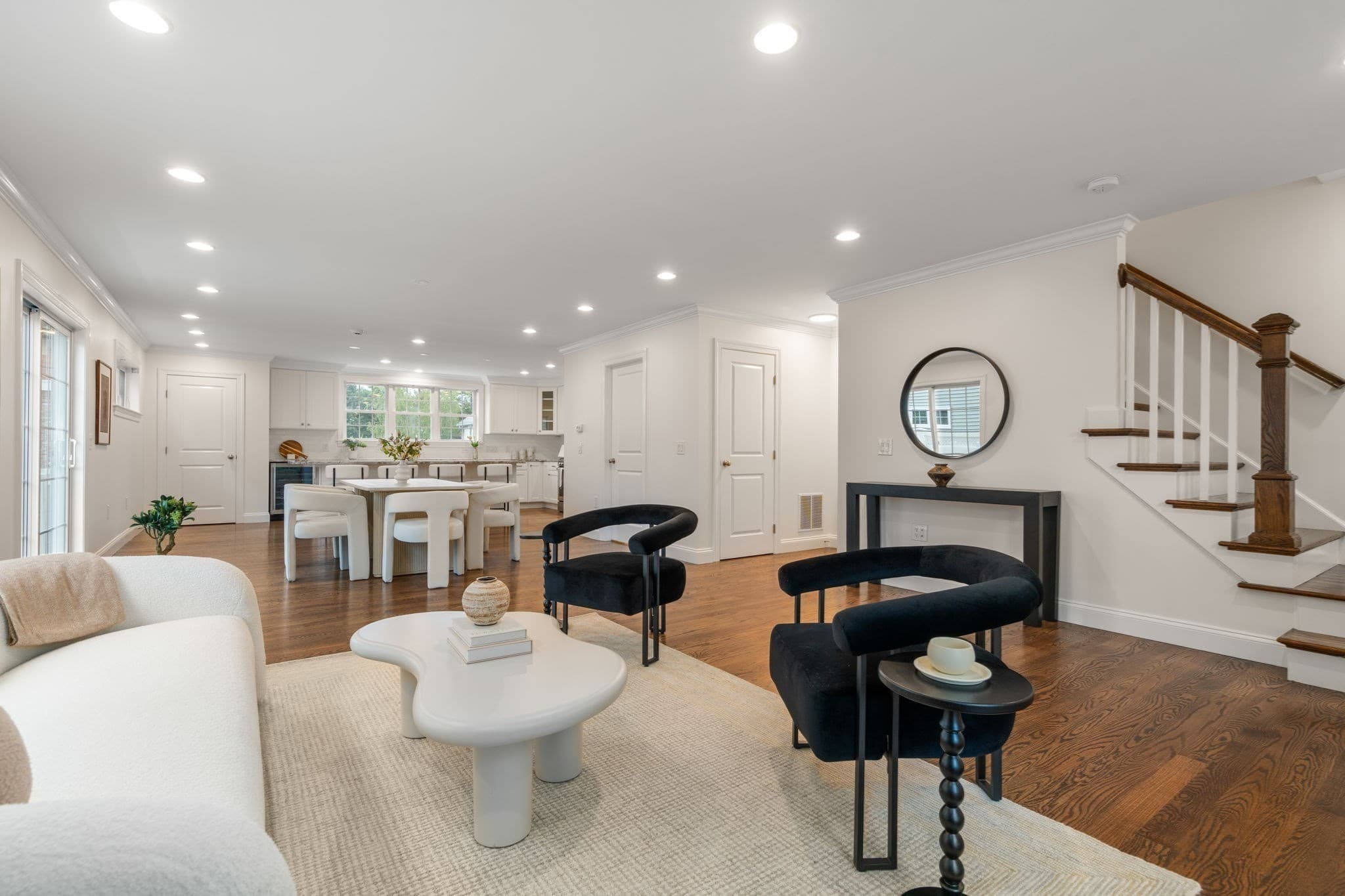 Condominium at 10 Gale St # 1, Waltham MA 02453, Waltham, photo 2 of 42