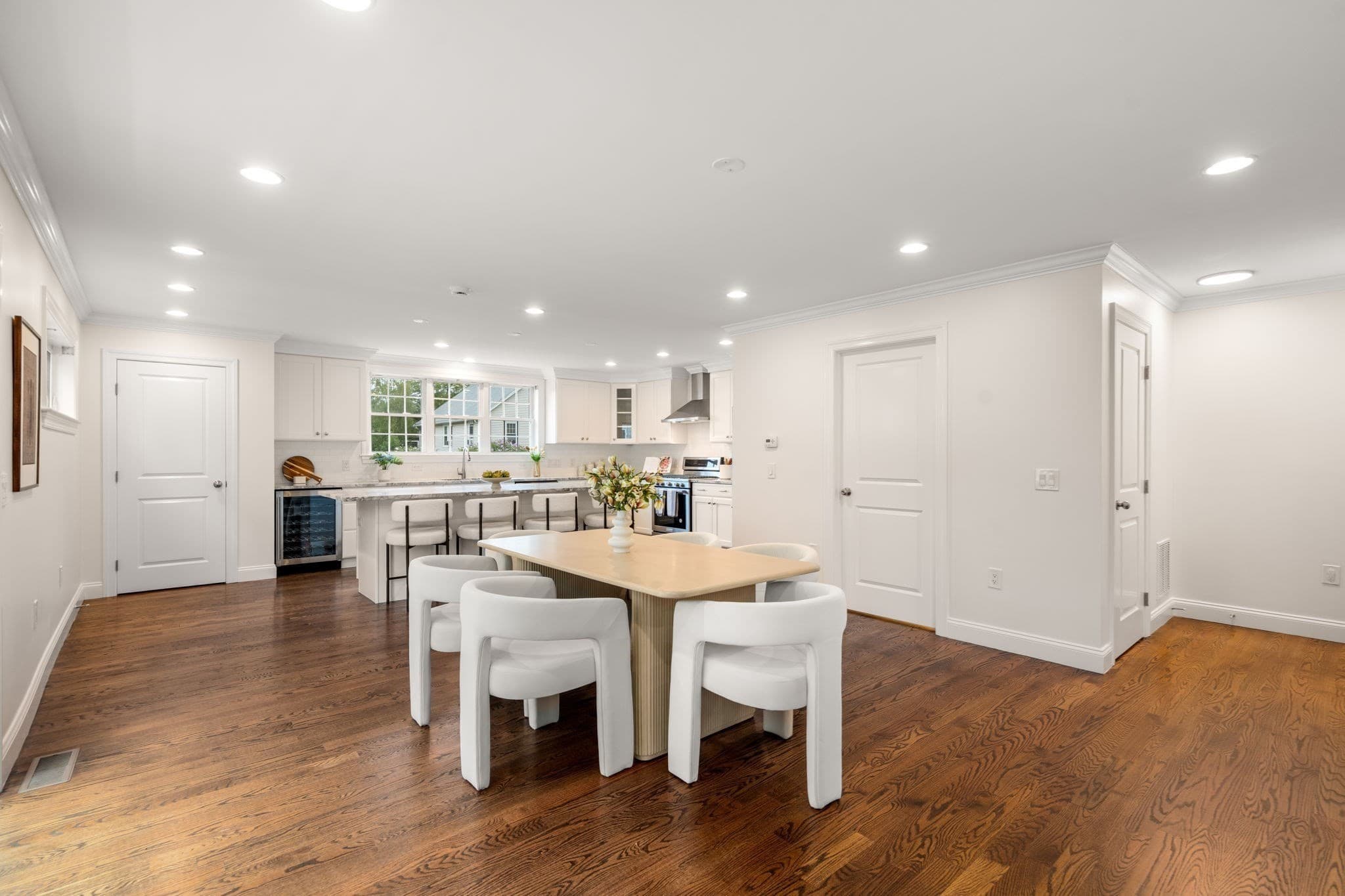 Condominium at 10 Gale St # 1, Waltham MA 02453, Waltham, photo 17 of 42