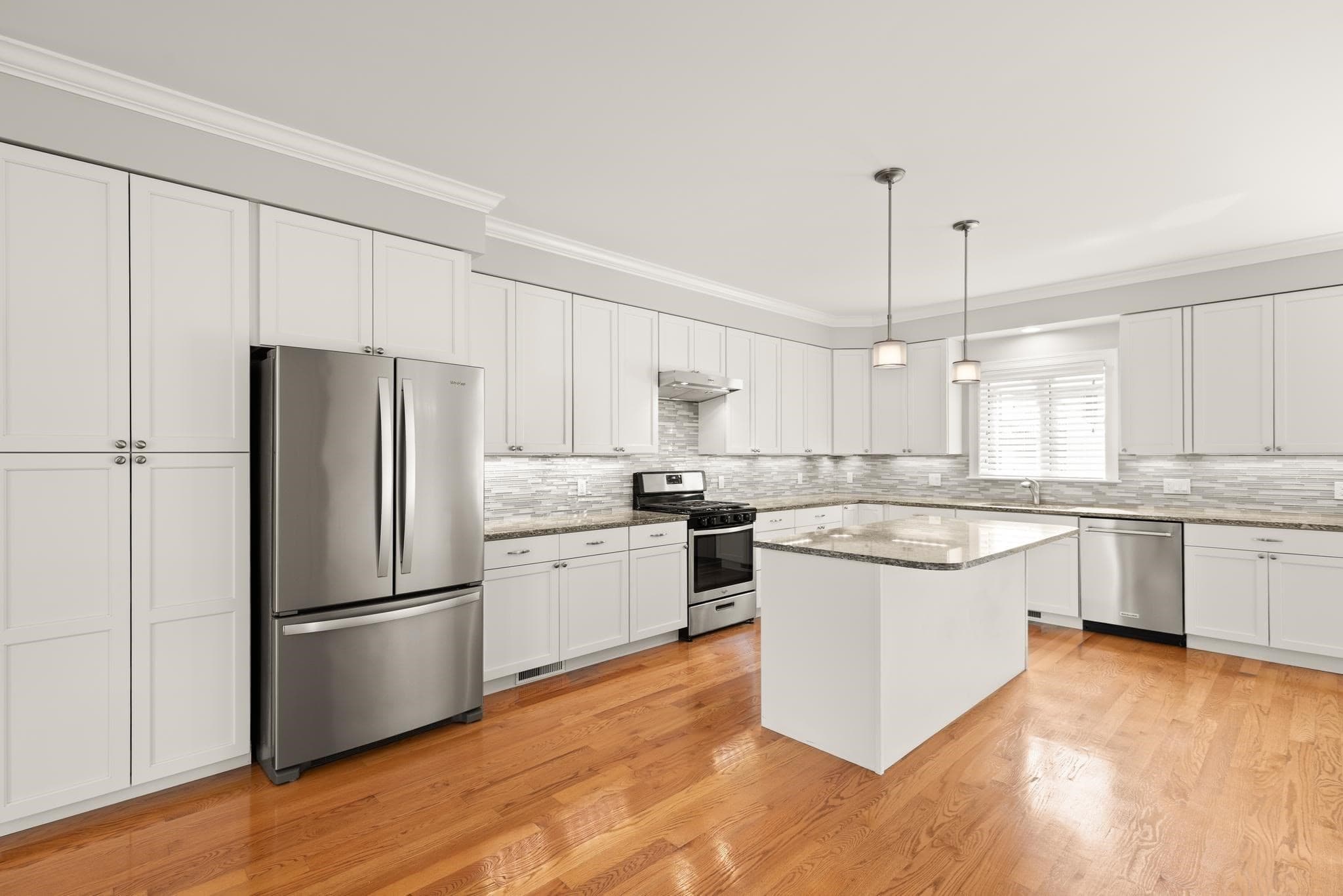 Condominium at 29 Wadsworth Ave # 2, Waltham MA 02453, photo 2 of 41