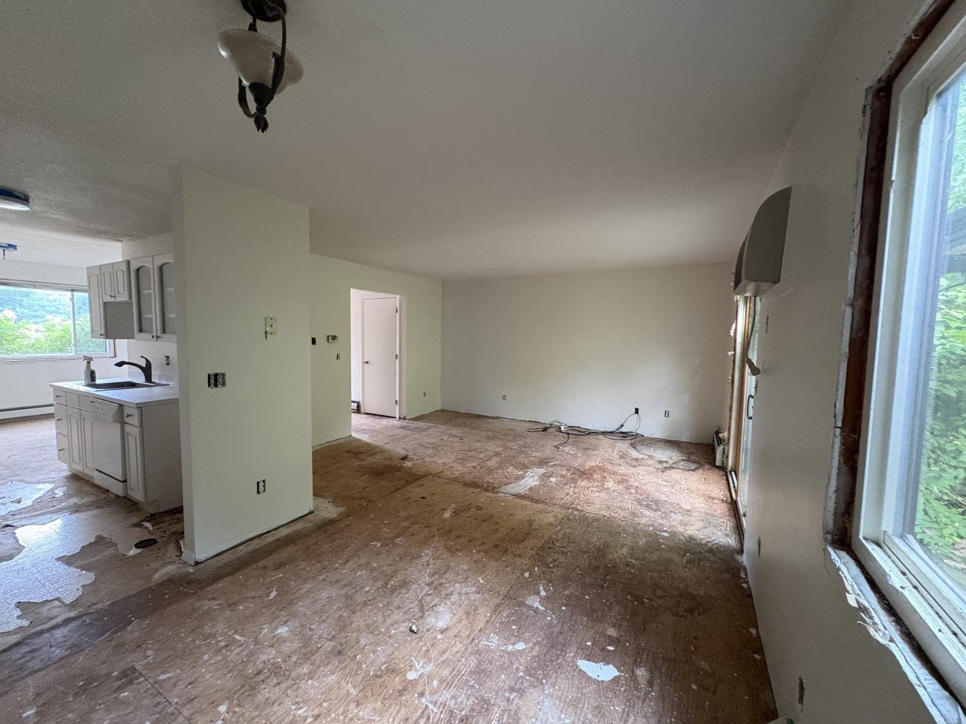 Condominium at 170 E Hadley Rd # 18, Amherst MA 01002, Amherst, photo 7 of 23