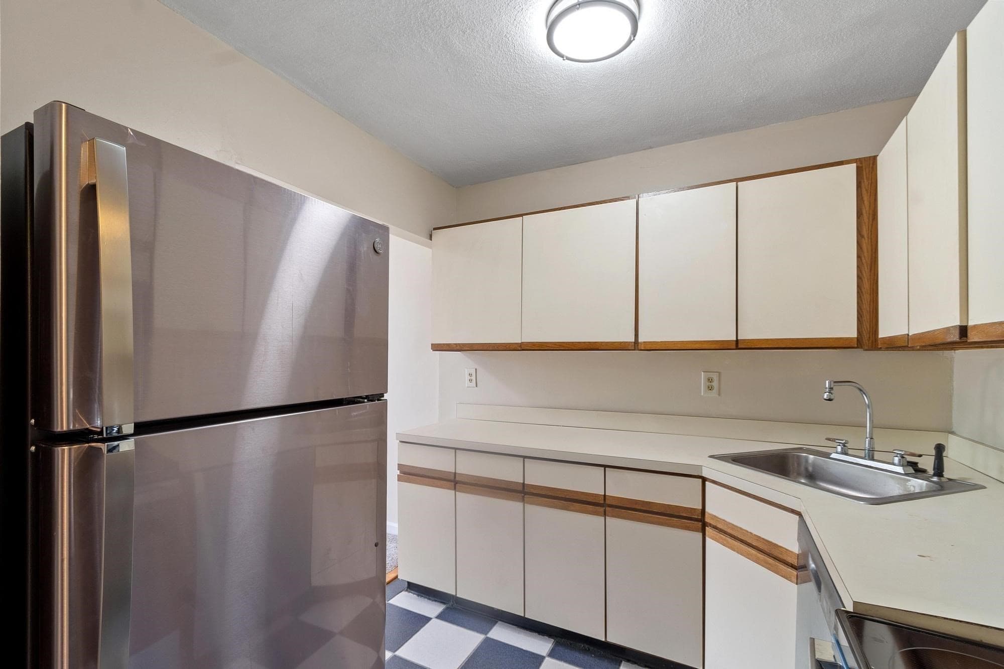 Condominium at 1409 Commonwealth Avenue # 502, Boston MA 02135, photo 12 of 27
