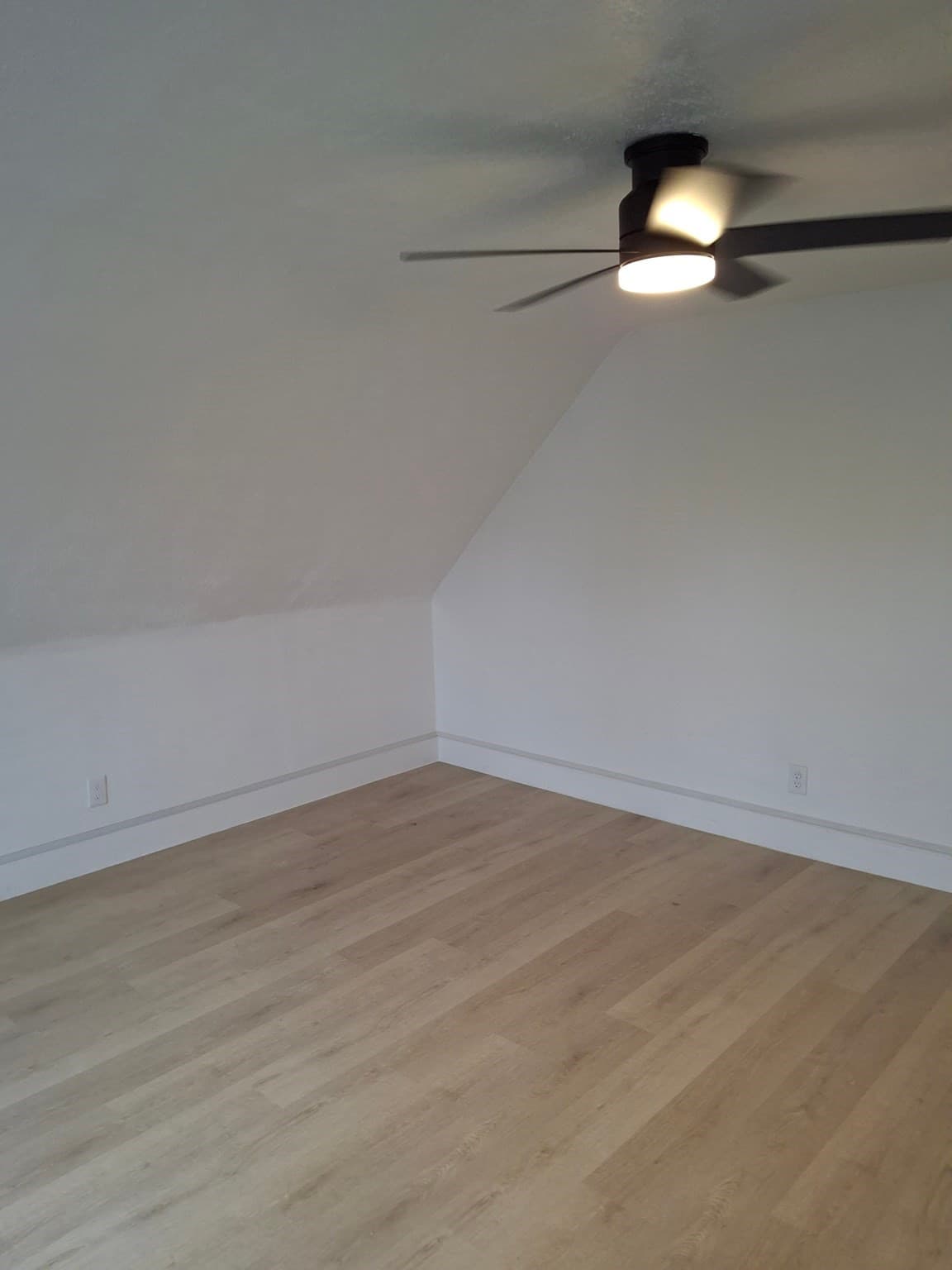 Apartment at 709 Belmont Street # 3, Springfield MA 01108, photo 9 of 16