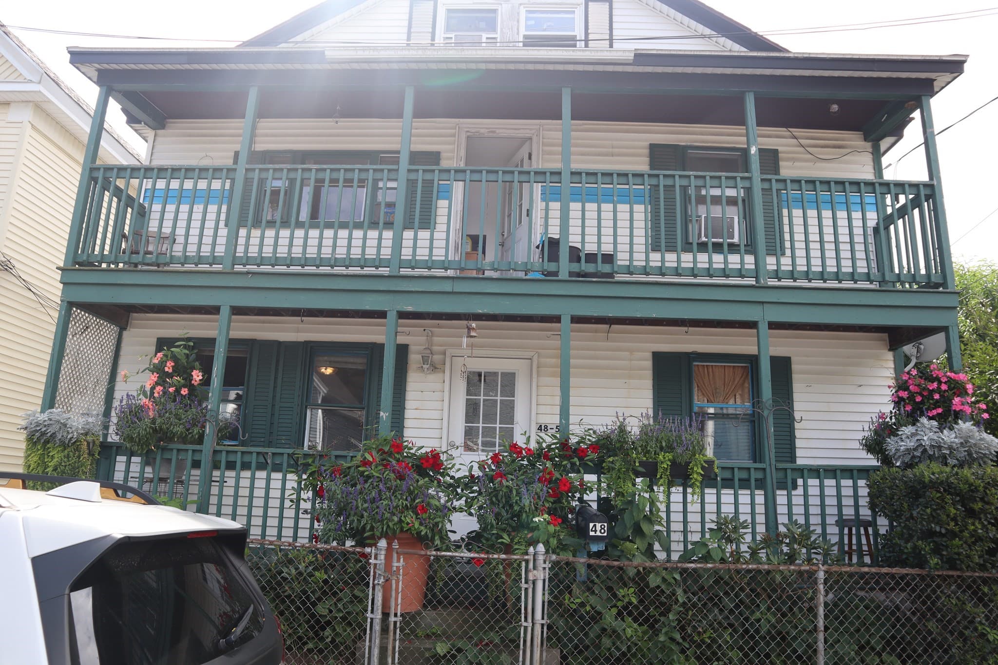 48 Blossom St, Lowell MA 01852