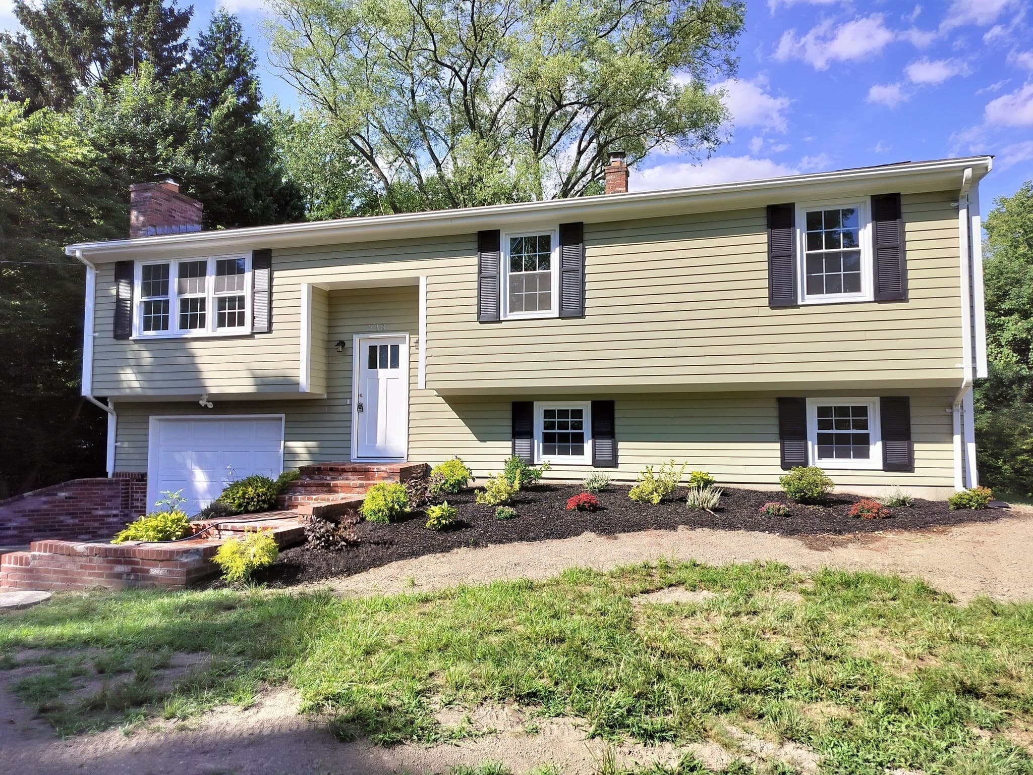 218 Pleasant St, Seekonk MA 02771