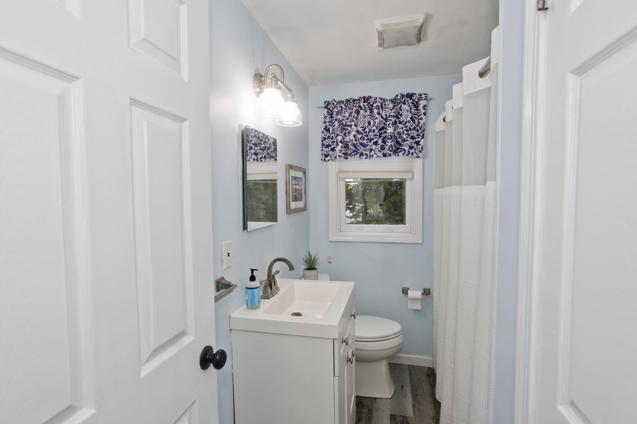 Single Family Residence at 27 Lexington Ave, South Hadley MA 01075, South Hadley, photo 15 of 27