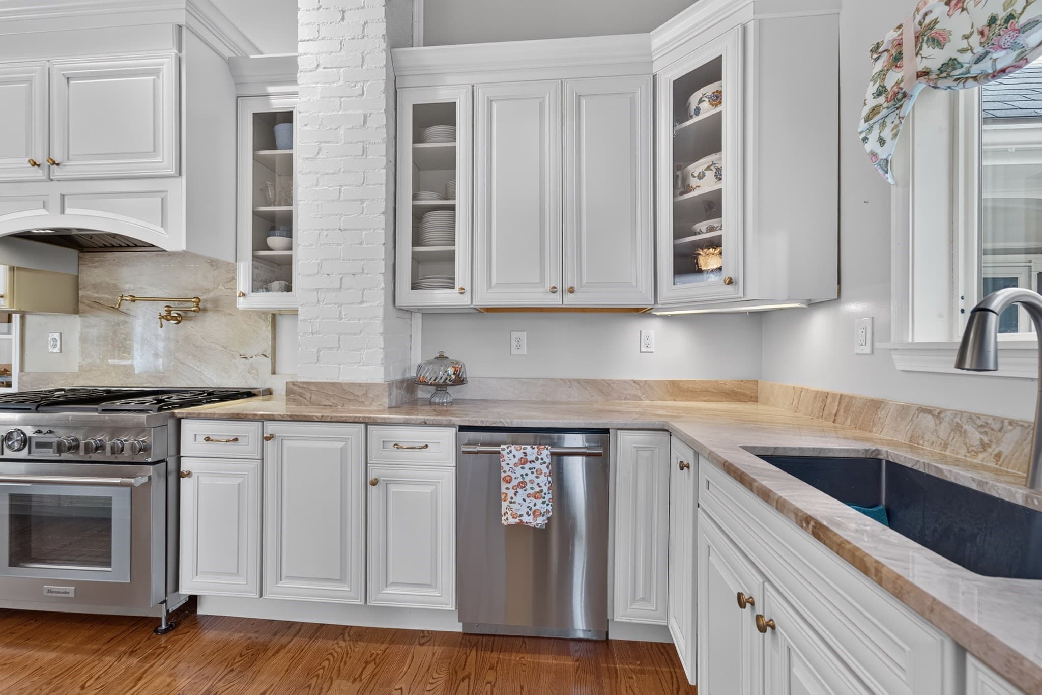 Single Family Residence at 8 Wampum Path, Wayland MA 01778, Wayland, photo 12 of 41
