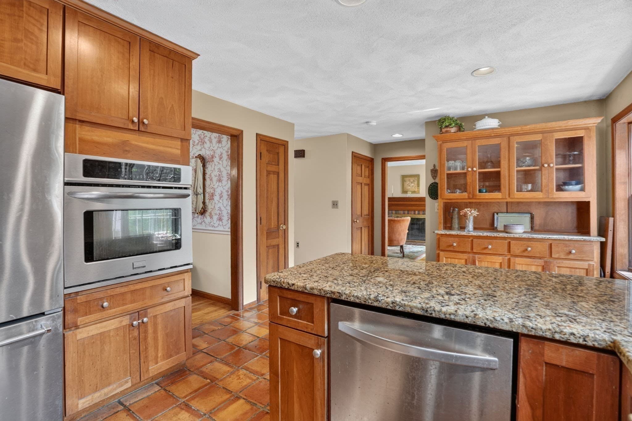Single Family Residence at 31 Brown St, Andover MA 01810, Andover, photo 6 of 32