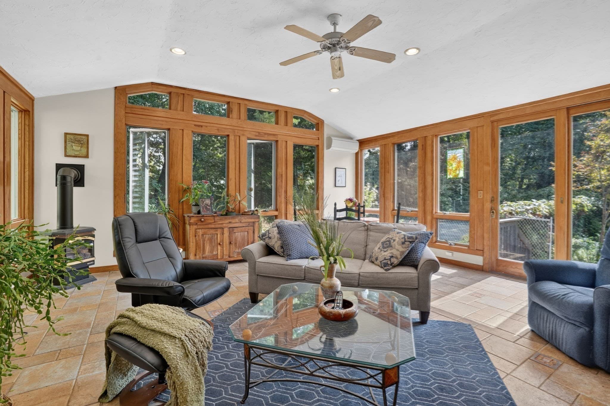 Single Family Residence at 31 Brown St, Andover MA 01810, Andover, photo 3 of 32