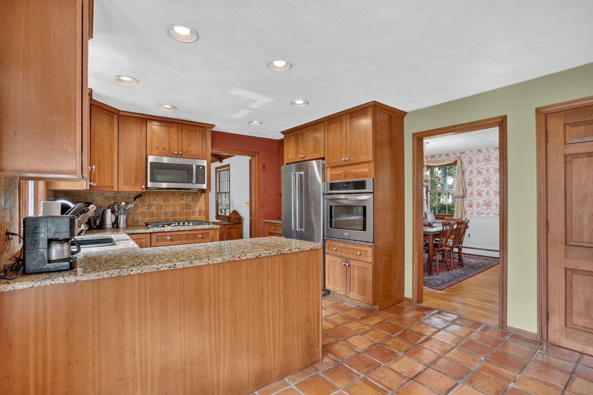 Single Family Residence at 31 Brown St, Andover MA 01810, Andover, photo 9 of 32