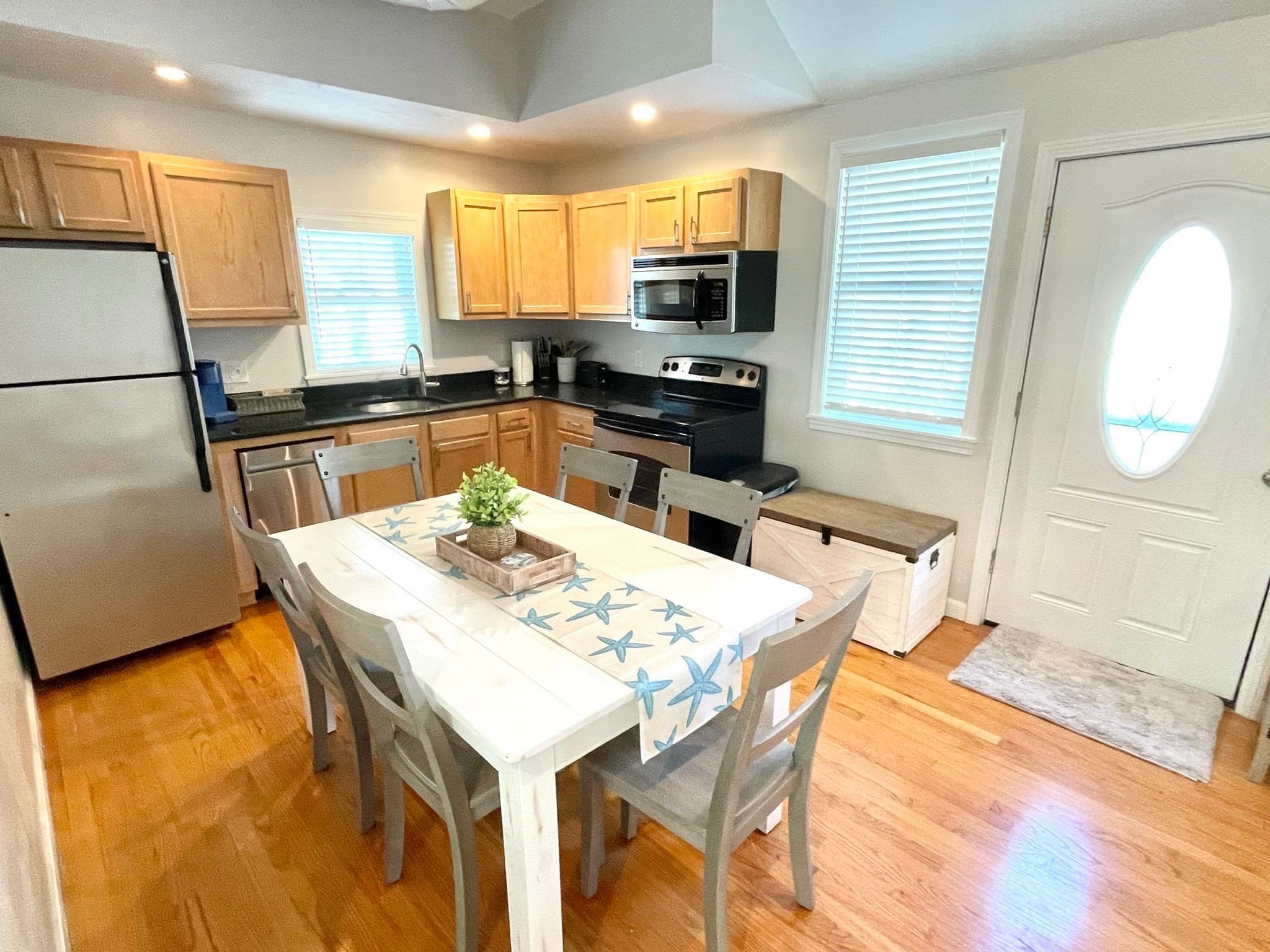 Condominium at 116 Central Ave # B1, Salisbury MA 01952, Salisbury, photo 5 of 18