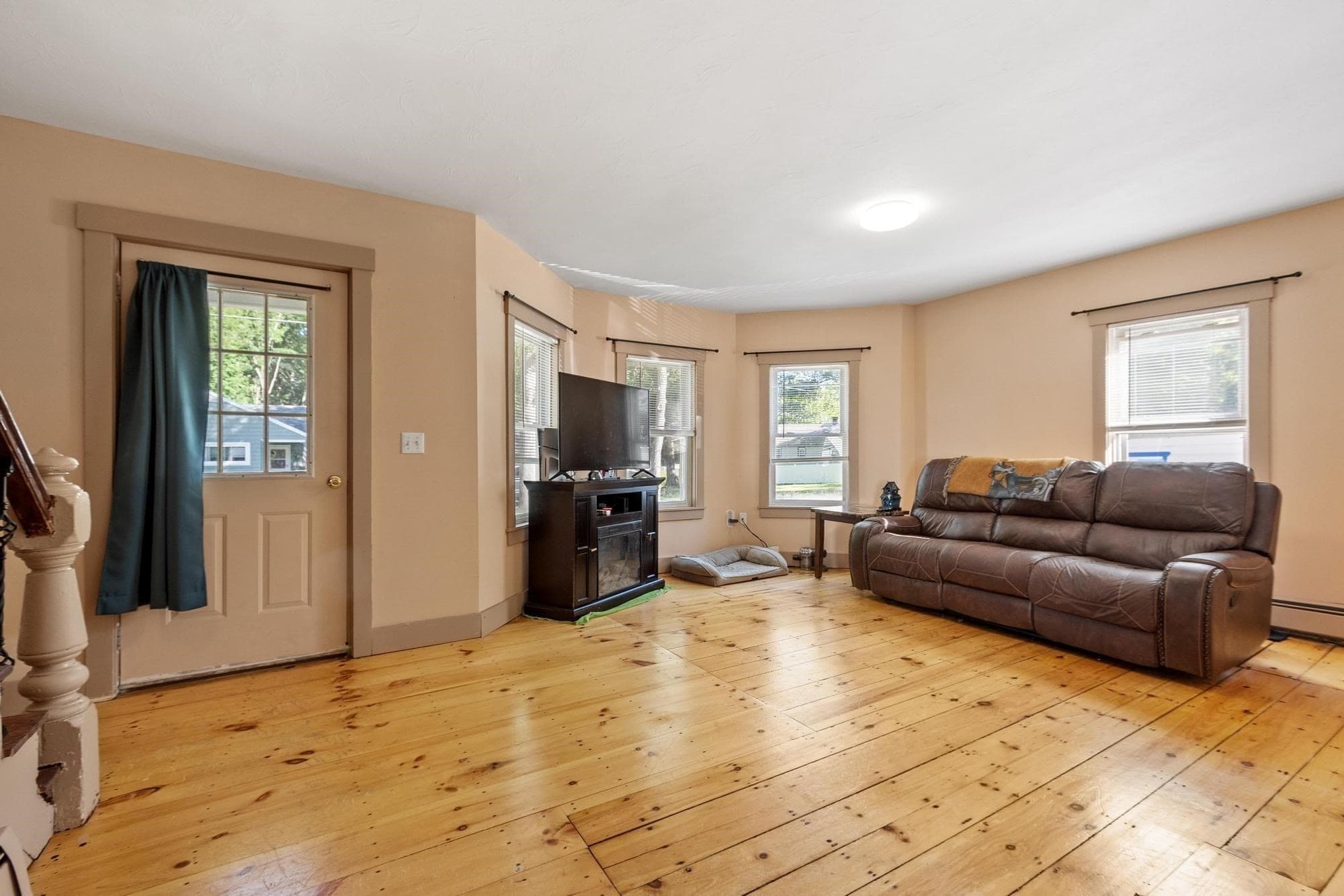 Single Family Residence at 374 Front Street, Winchendon MA 01475, Winchendon, photo 7 of 42