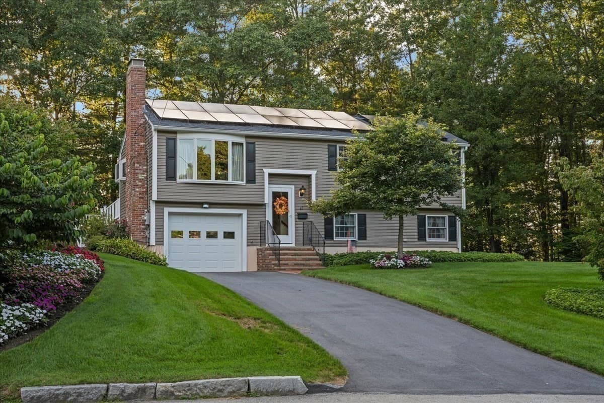 62 Church Street, Oxford MA 01540