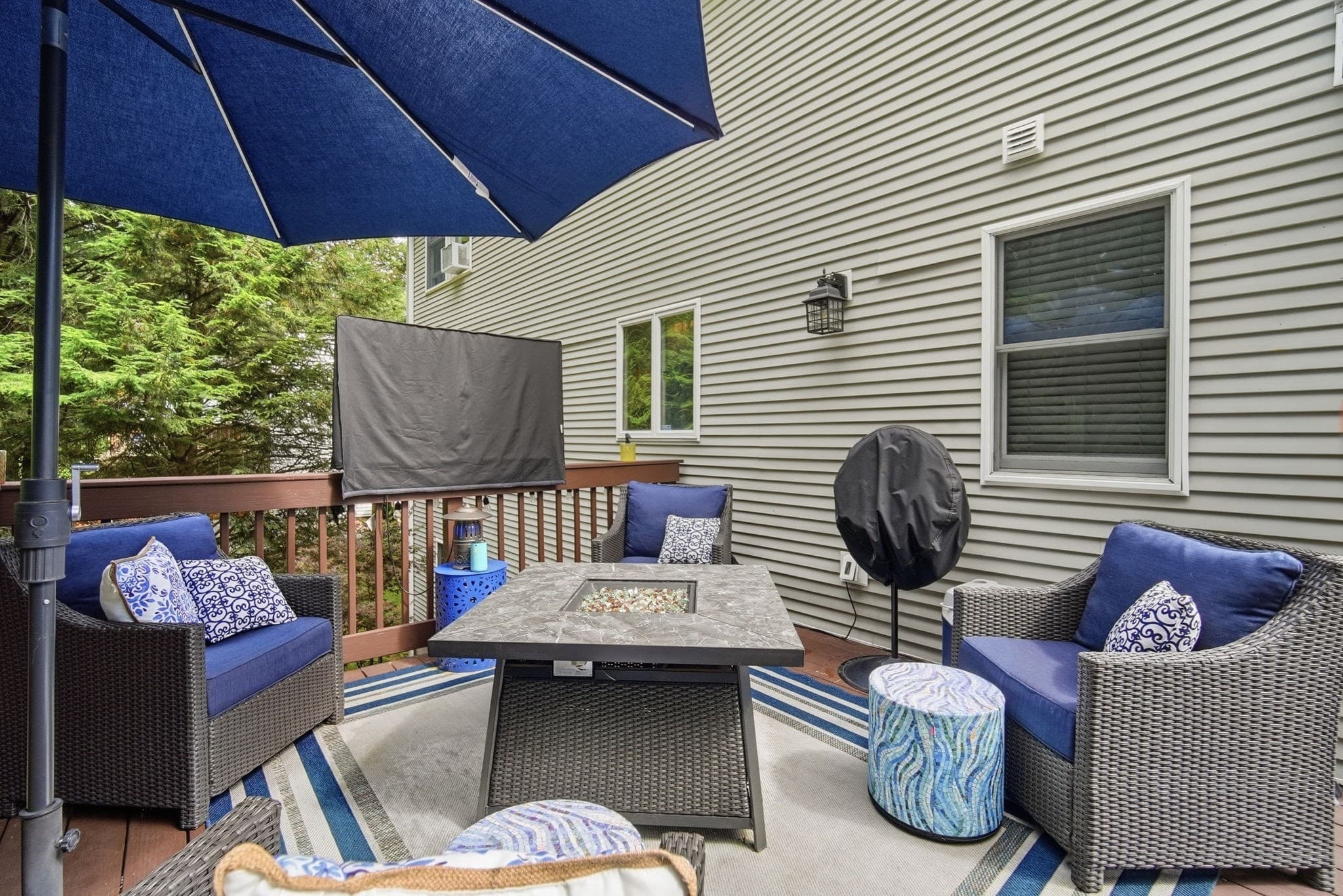 Single Family Residence at 19 Stephanie Cir, Springfield MA 01129, Springfield, photo 38 of 41