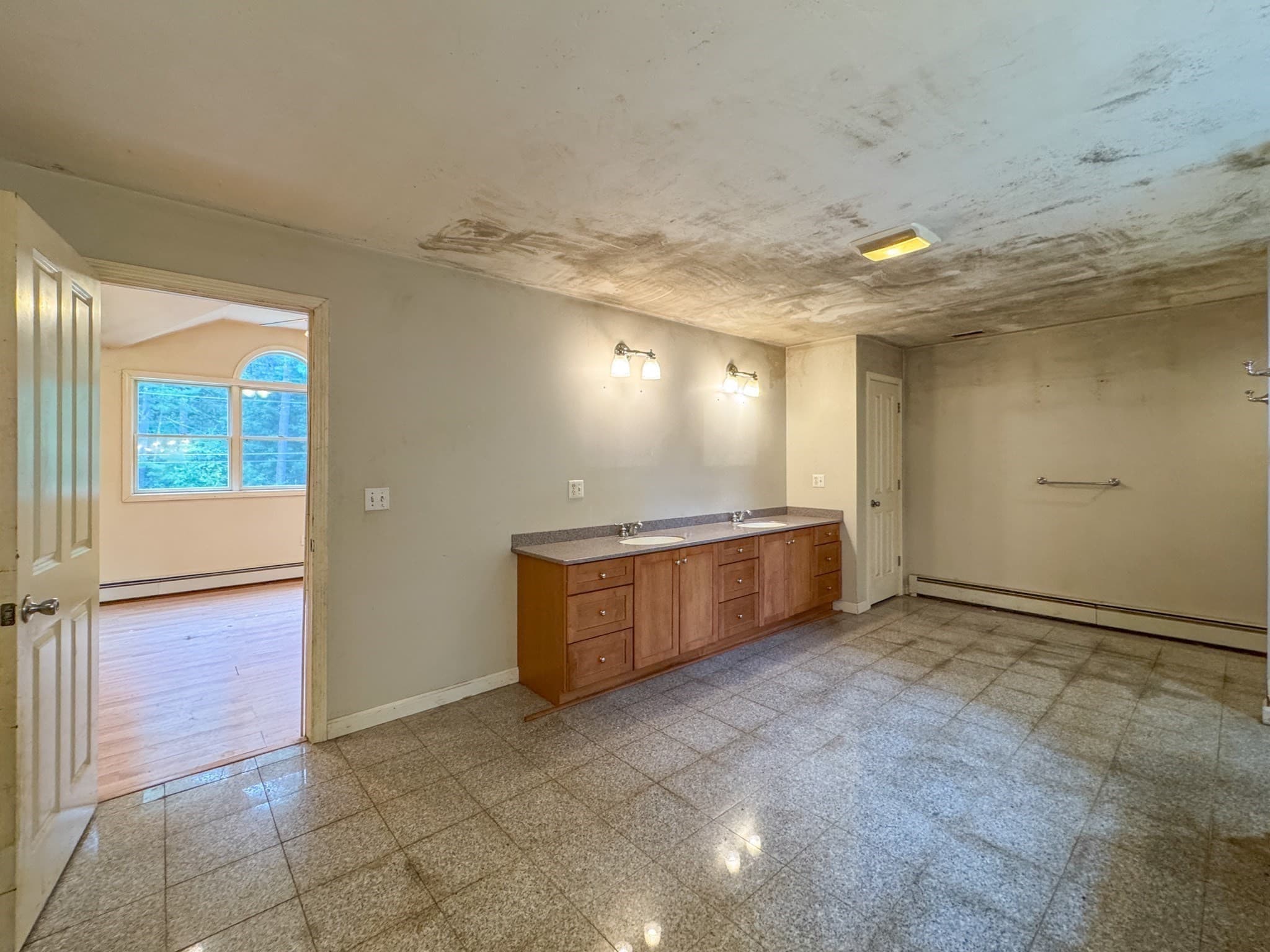 Single Family Residence at 66 S Harbor Rd, Townsend MA 01469, Townsend, photo 26 of 36