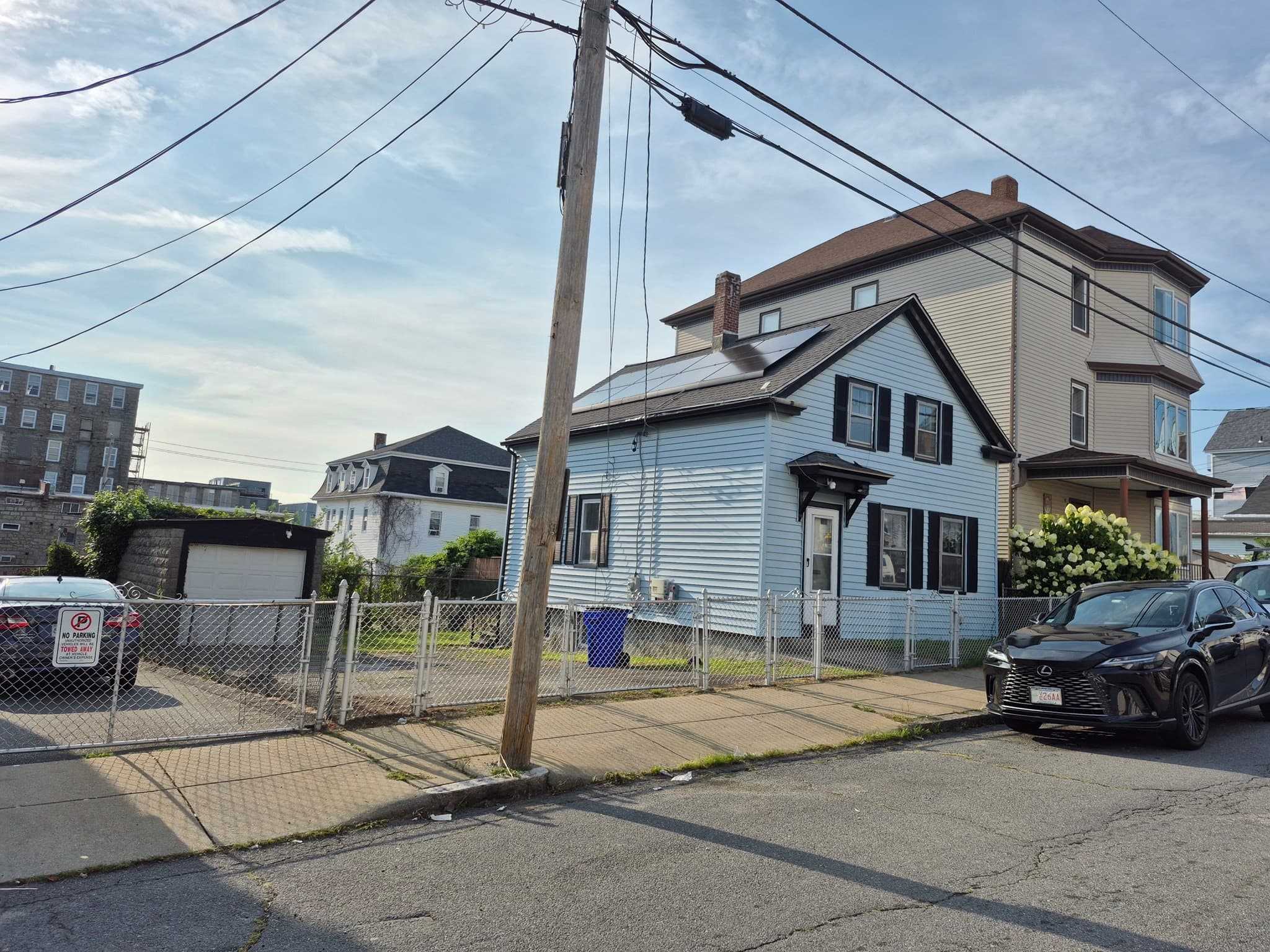 90 Tremont St, Fall River MA 02720