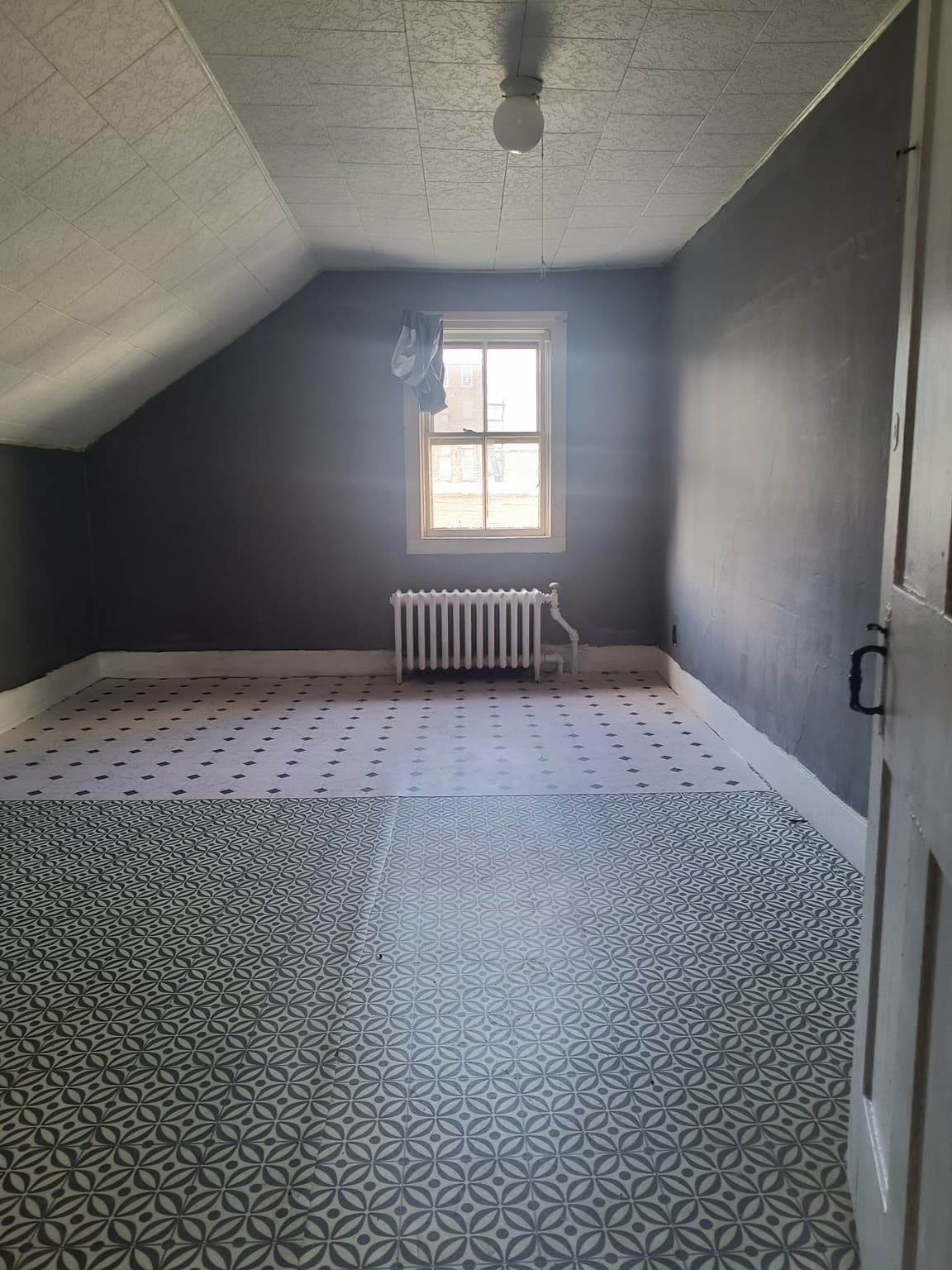 Single Family Residence at 90 Tremont St, Fall River MA 02720, Fall River, photo 15 of 19