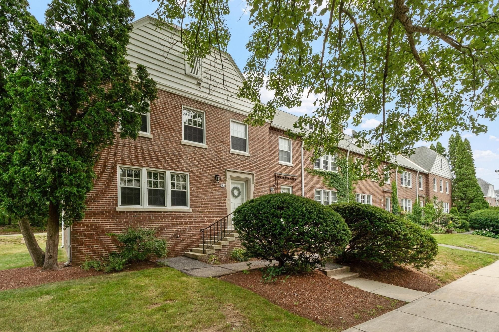 Condominium at 18 Bates # A, Harvard MA 01432, photo 2 of 34