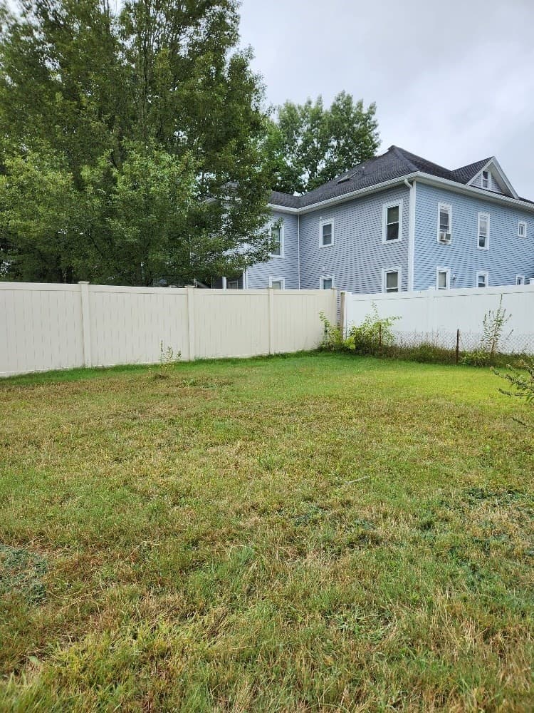 Single Family Residence at 81 King St, Nashua NH 03060, Nashua, photo 33 of 36