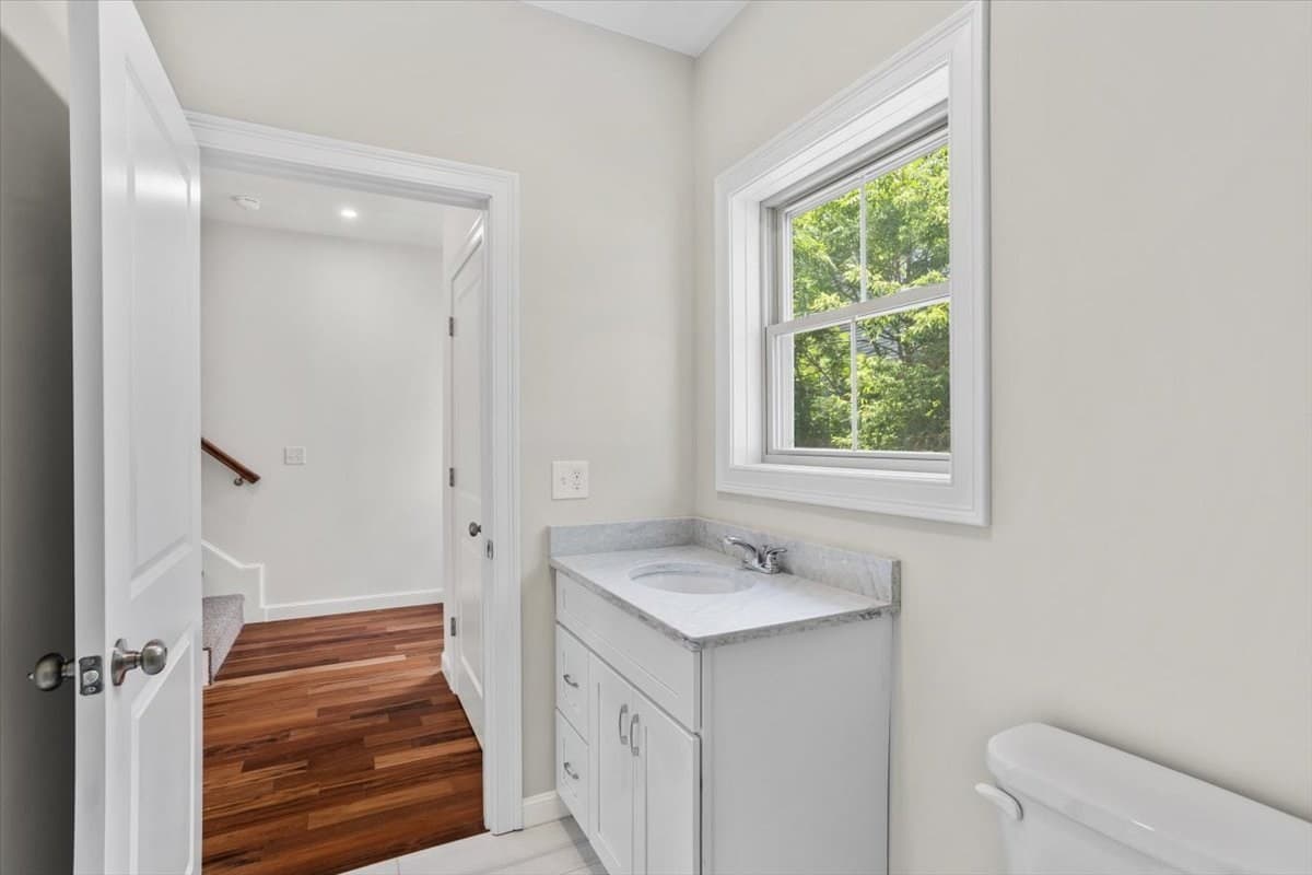 Condominium at 11 Stone Street # D, Providence RI 02904, Providence, photo 11 of 29