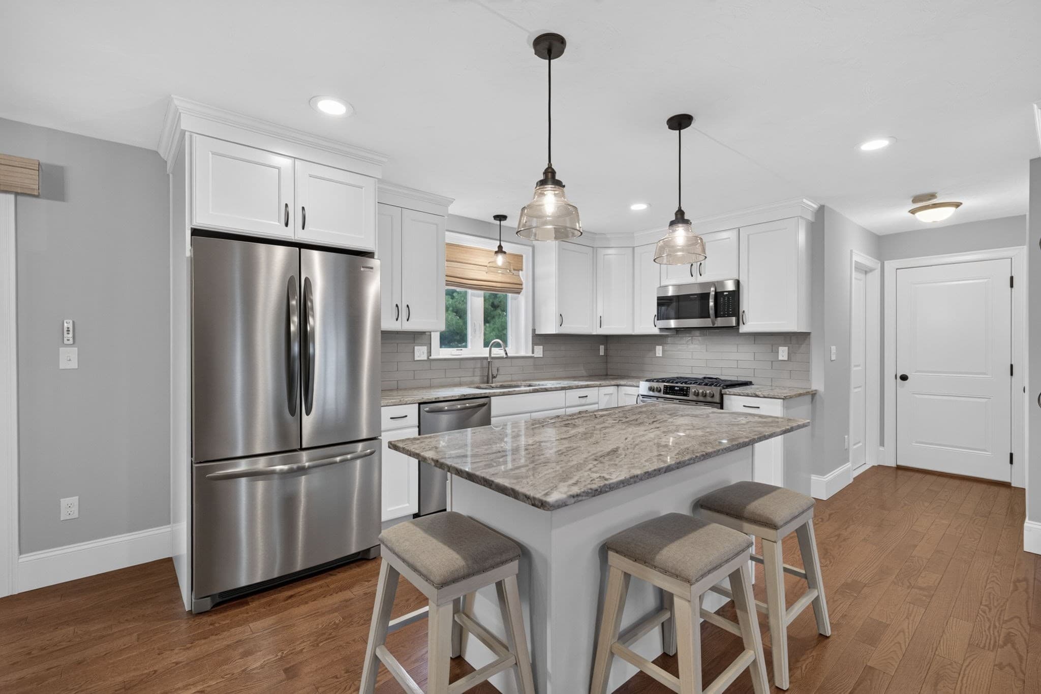Single Family Residence at 2 Hybrid Dr, Lakeville MA 02347, Lakeville, photo 8 of 34