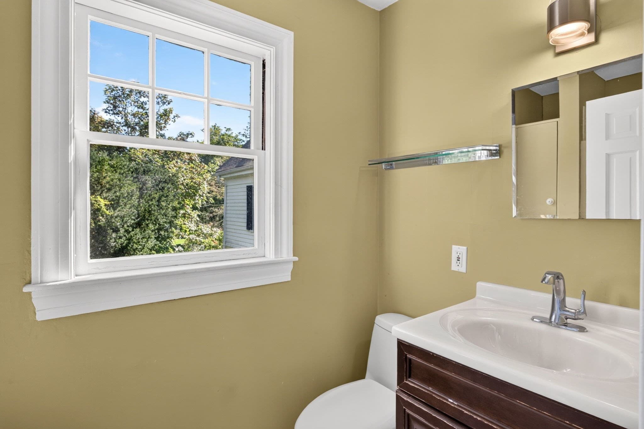 Single Family Residence at 1 Main St, Falmouth MA 02540, Falmouth, photo 25 of 40