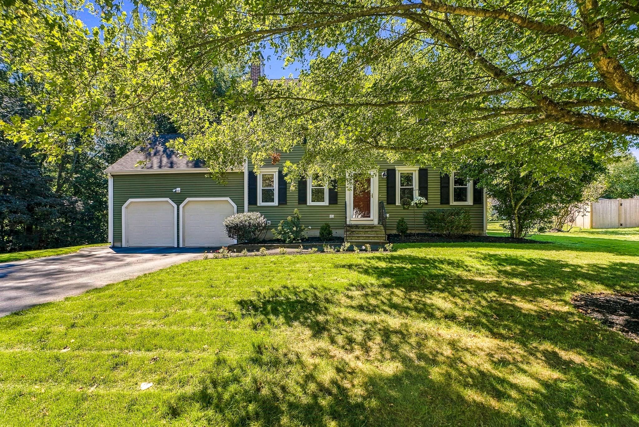 Single Family Residence at 4 Florence Cir, Upton MA 01568, Upton, photo 2 of 42
