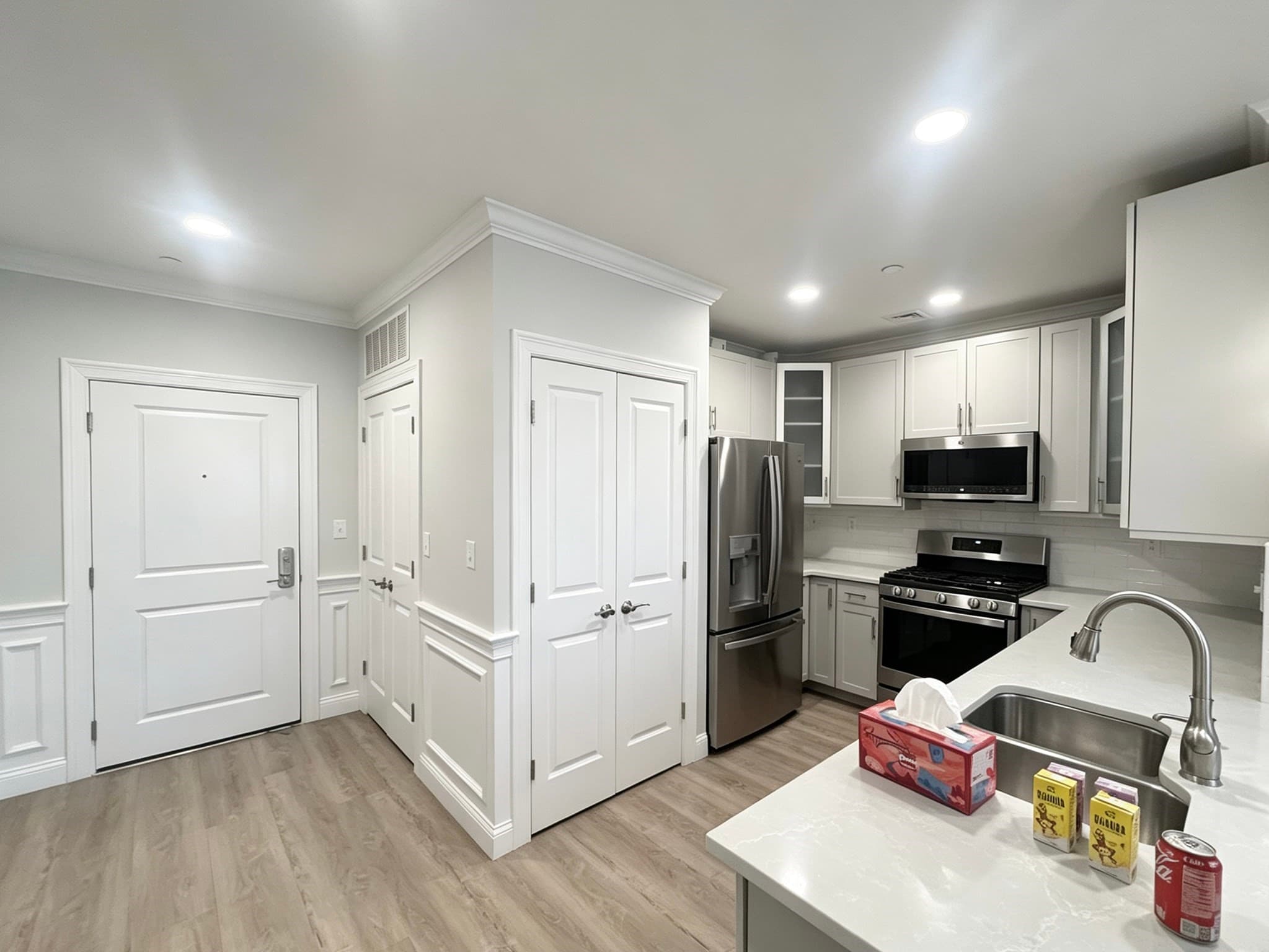 Condominium at 320 Middlesex Ave # E104, Medford MA 02155, Medford, photo 3 of 12