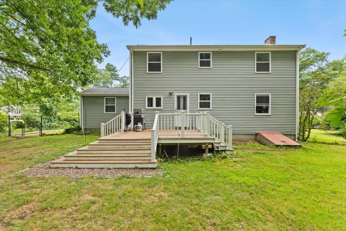 Single Family Residence at 67 Atkinson Drive, Bridgewater MA 02324, Bridgewater, photo 5 of 42