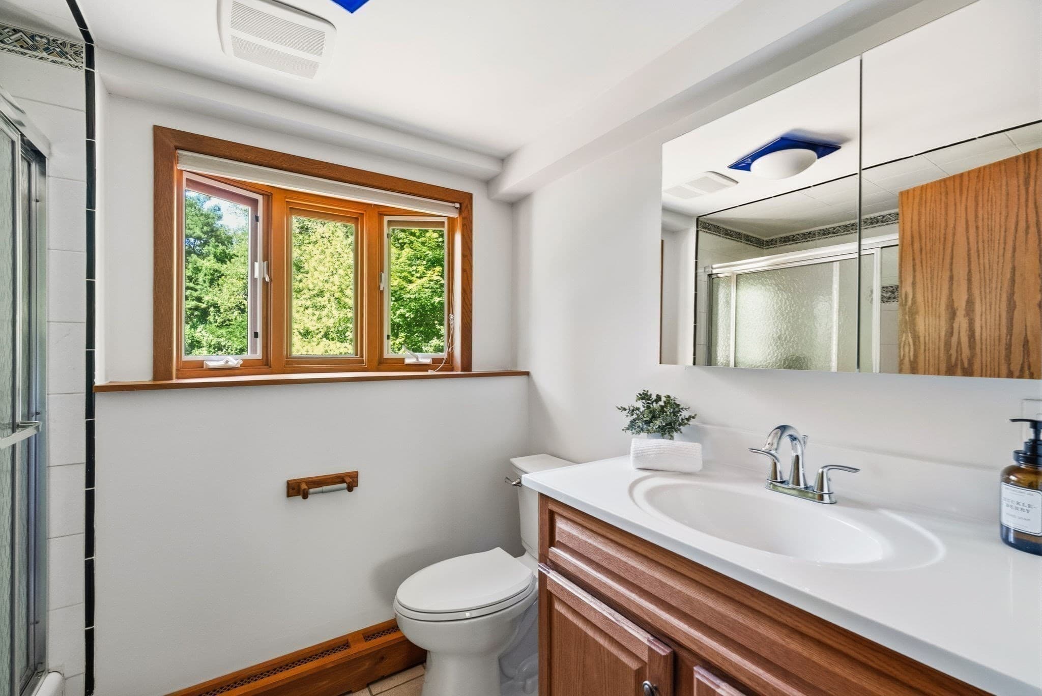 Single Family Residence at 126 Lexington Road, Lincoln MA 01773, Lincoln, photo 16 of 24