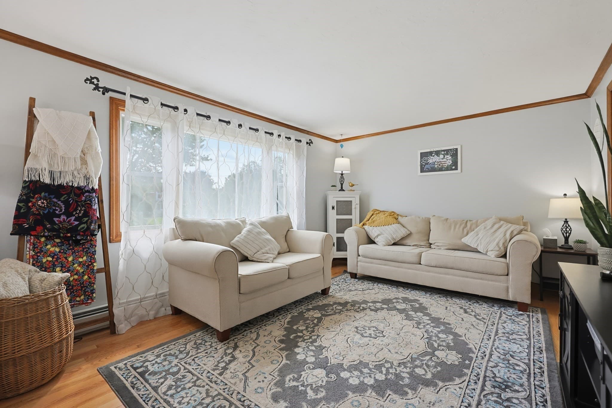 Single Family Residence at 450 Hartford Ave East, Uxbridge MA 01569, Uxbridge, photo 3 of 42