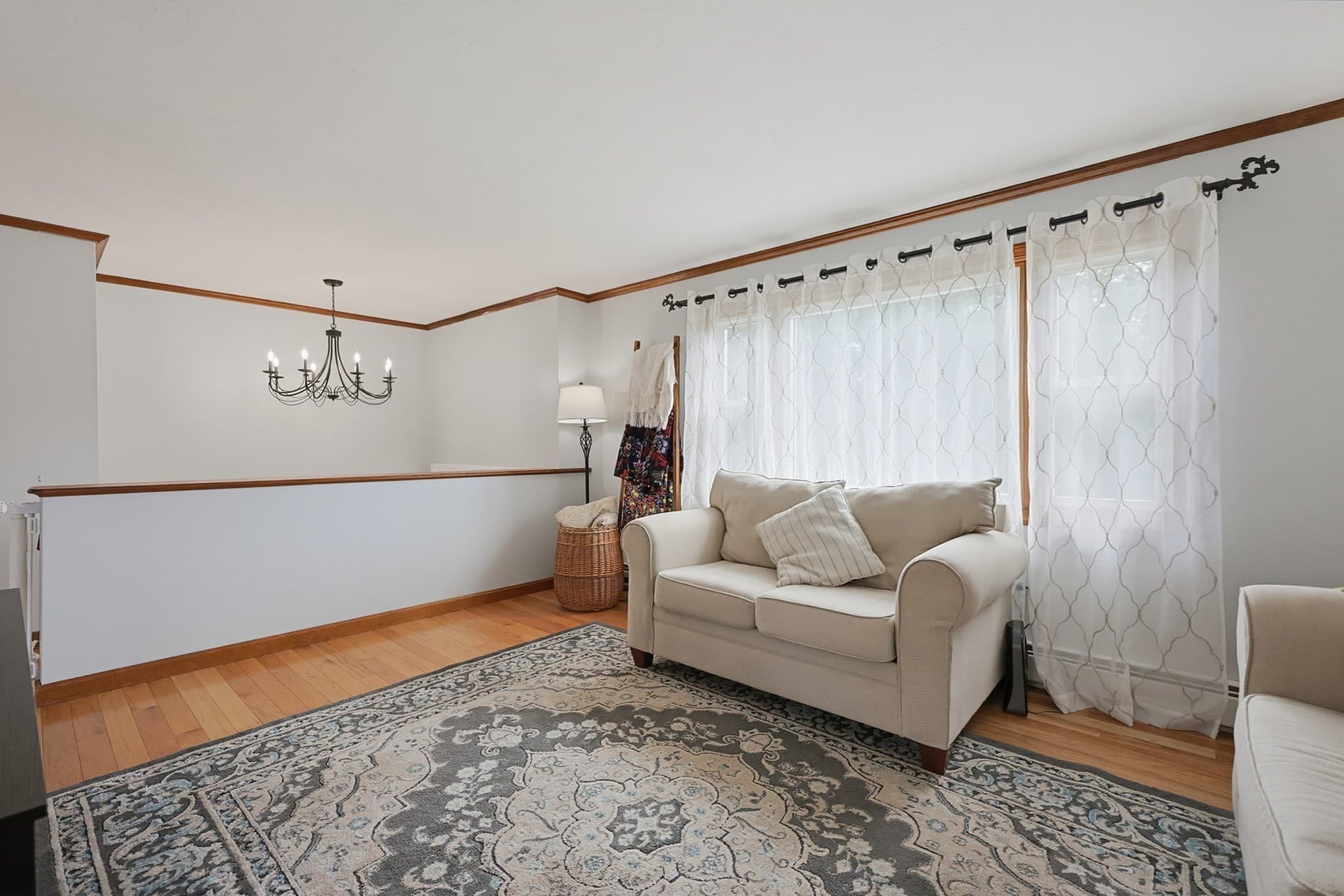 Single Family Residence at 450 Hartford Ave East, Uxbridge MA 01569, Uxbridge, photo 5 of 42