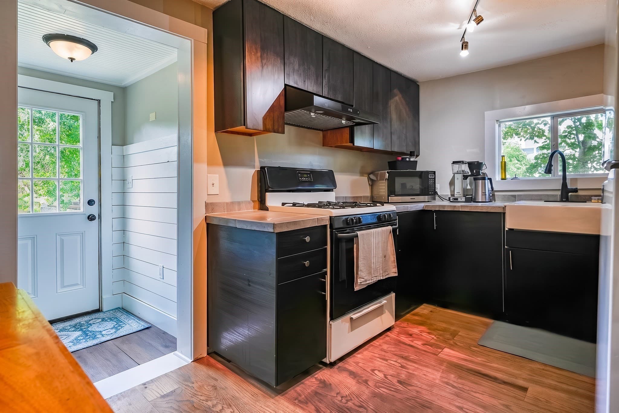 Single Family Residence at 5 Baptiste Ave, Wareham MA 02558, Wareham, photo 6 of 19