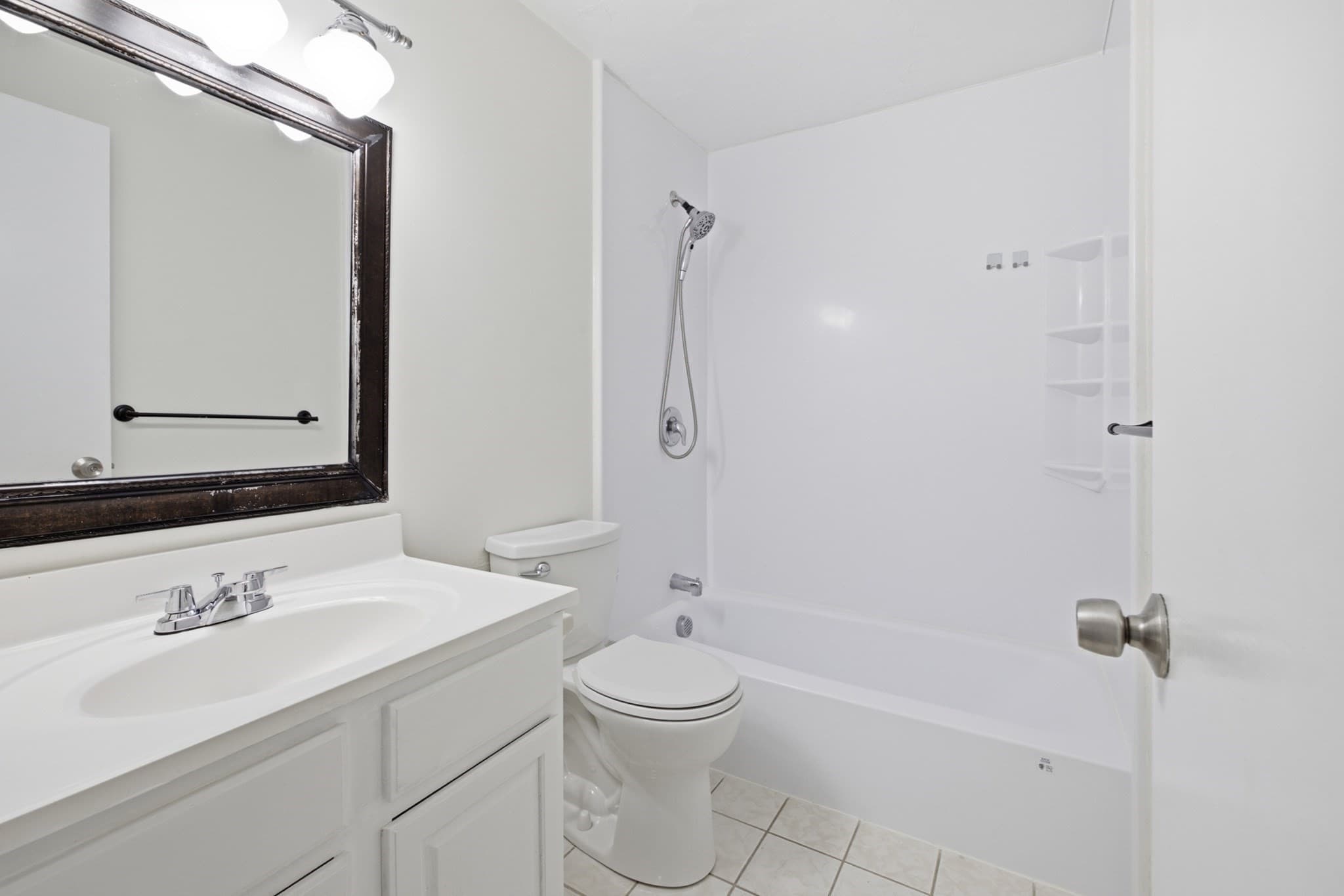 Condominium at 180 Main St (Building 5) # 5205, Bridgewater MA 02324, Bridgewater, photo 34 of 40