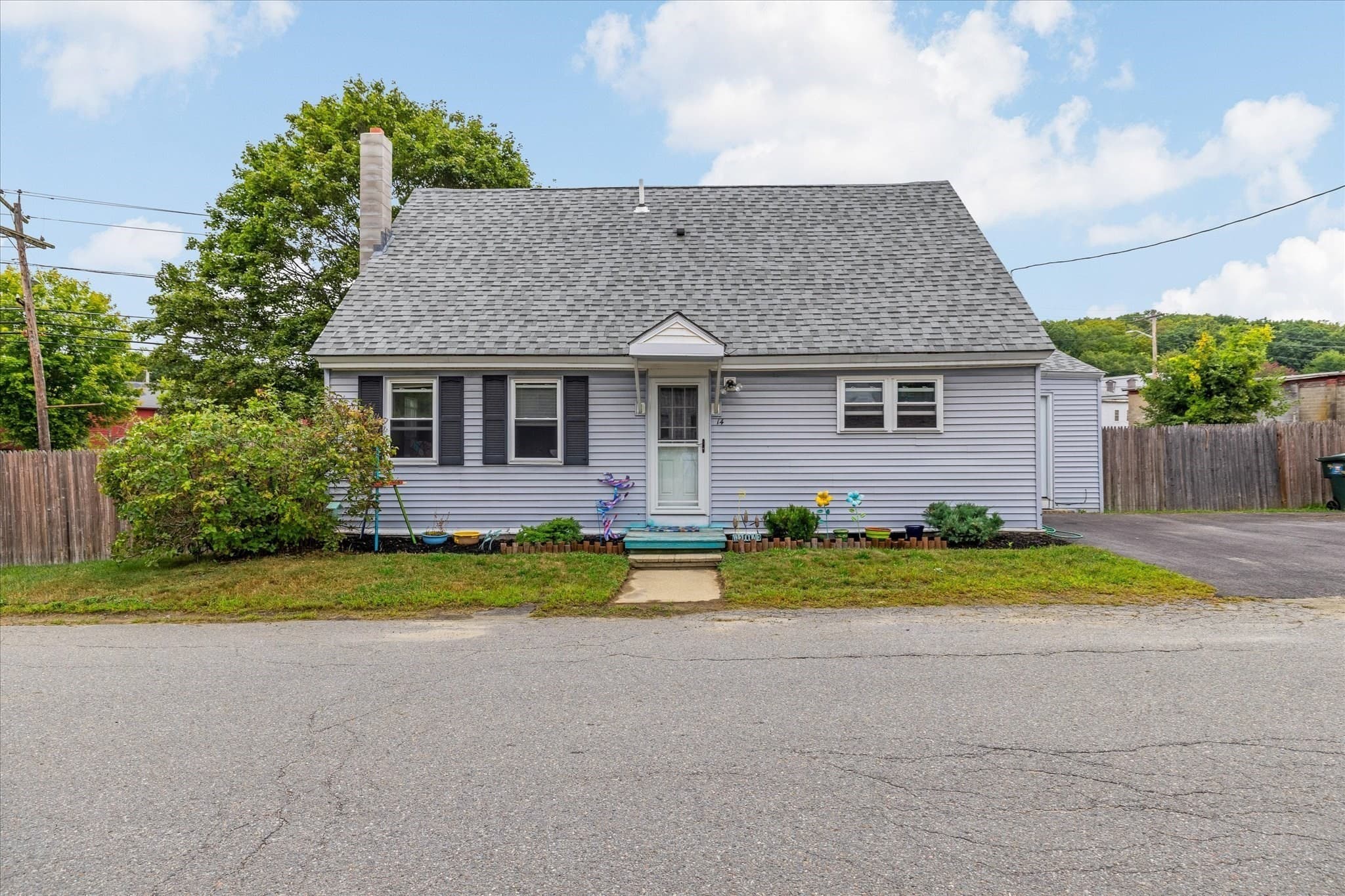 14 Benjamin St, Winchendon MA 01475