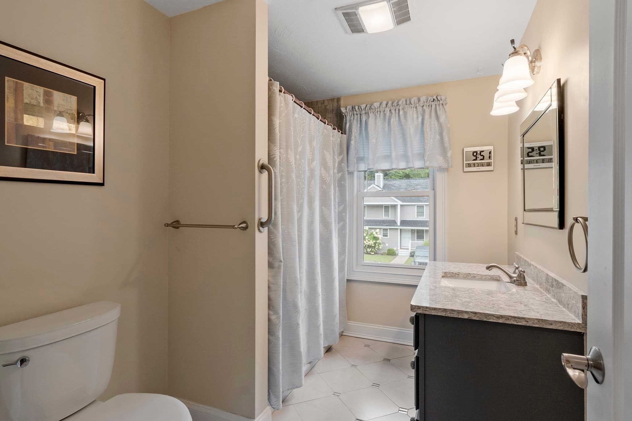 Condominium at 221 Bayberry Hill Ln # 221, Leominster MA 01453, Leominster, photo 30 of 35