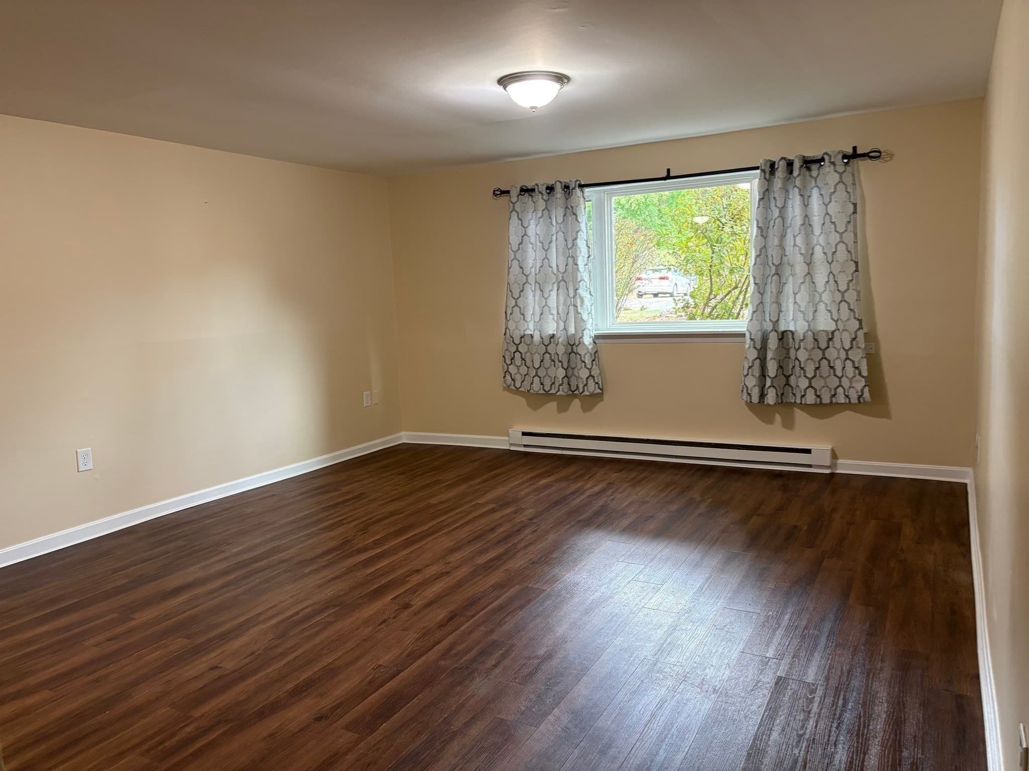 Condominium at 39 Berlin St # 301, Clinton MA 01510, Clinton, photo 10 of 21
