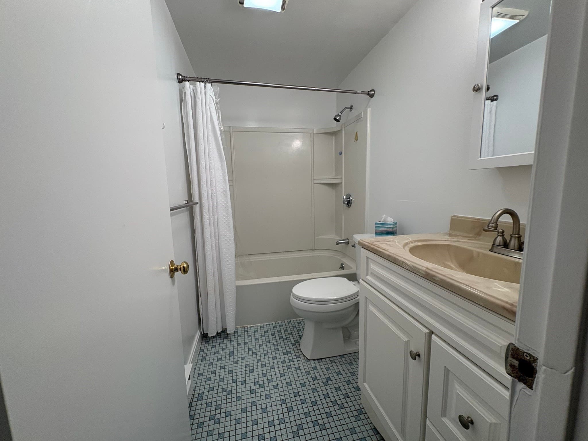 Condominium at 39 Berlin St # 301, Clinton MA 01510, Clinton, photo 15 of 21