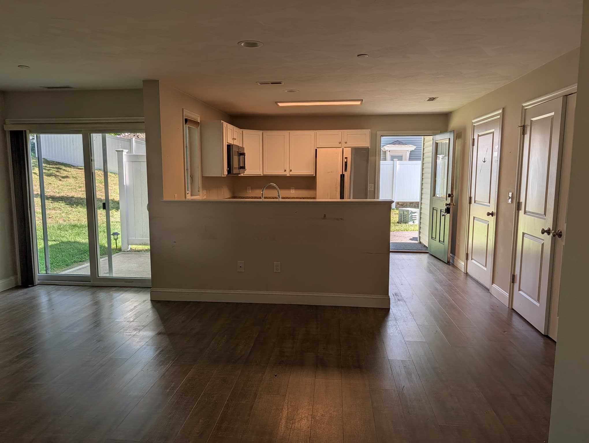 Condominium at 15 Bennett St # 15, Nashua NH 03064, Nashua, photo 13 of 17