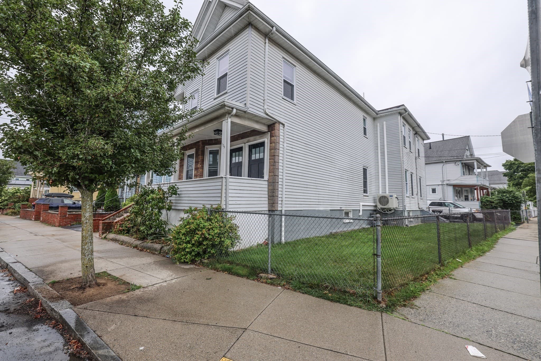 4 Family at 137-139 West St, Malden MA 02148, Malden, photo 6 of 42