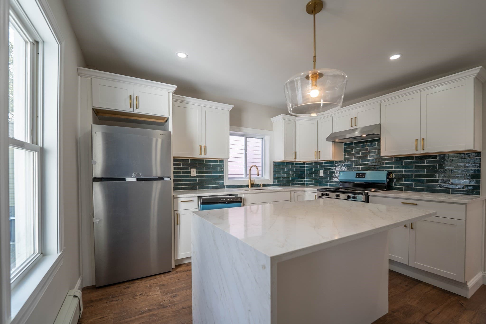 Single Family Residence at 148 Cedar St, New Bedford MA 02740, photo 6 of 22