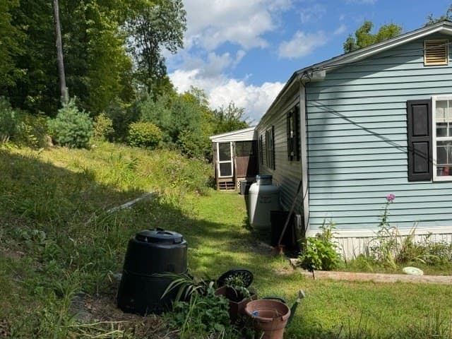 Mobile Home at 9 Jordan Way, Pepperell MA 01463, photo 3 of 31